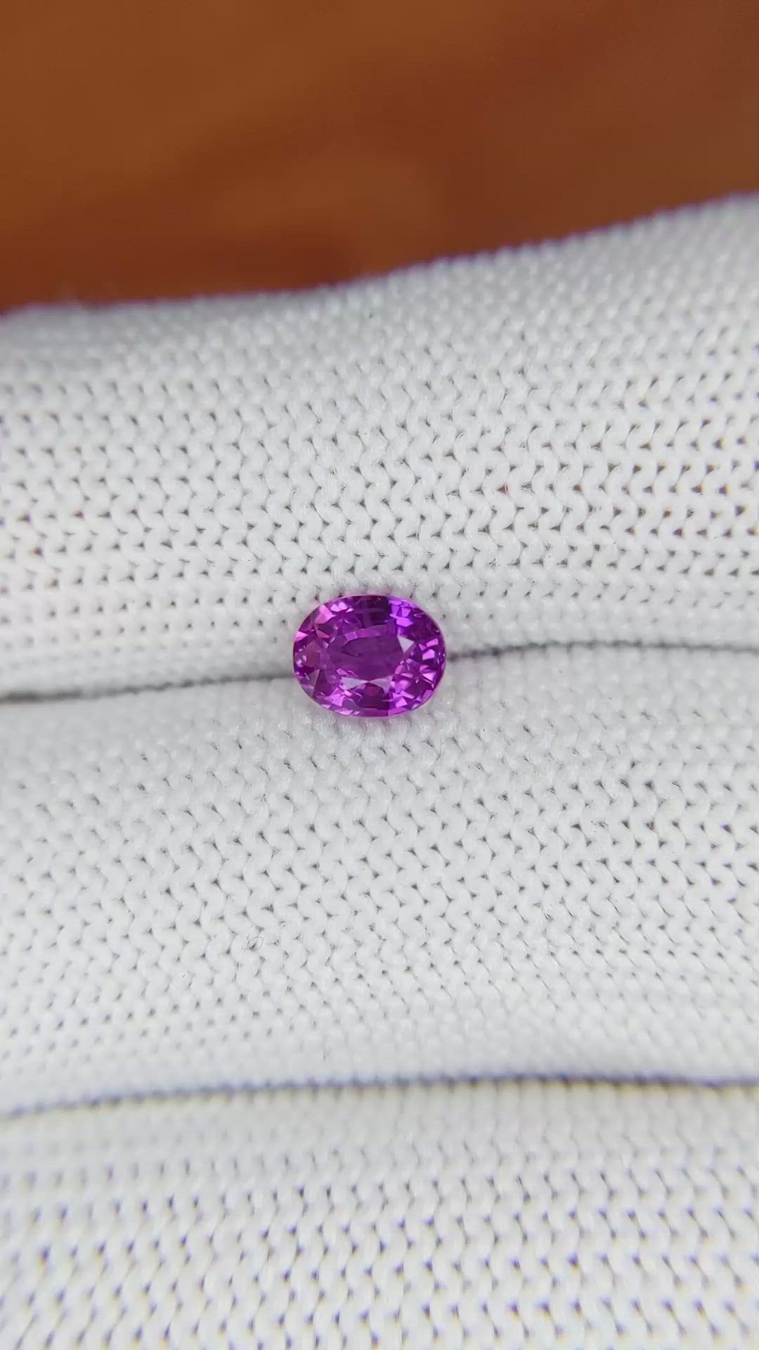 0.95 Ct. Pinkish Purple Sapphire from Ceylon (Sri Lanka) Size Video