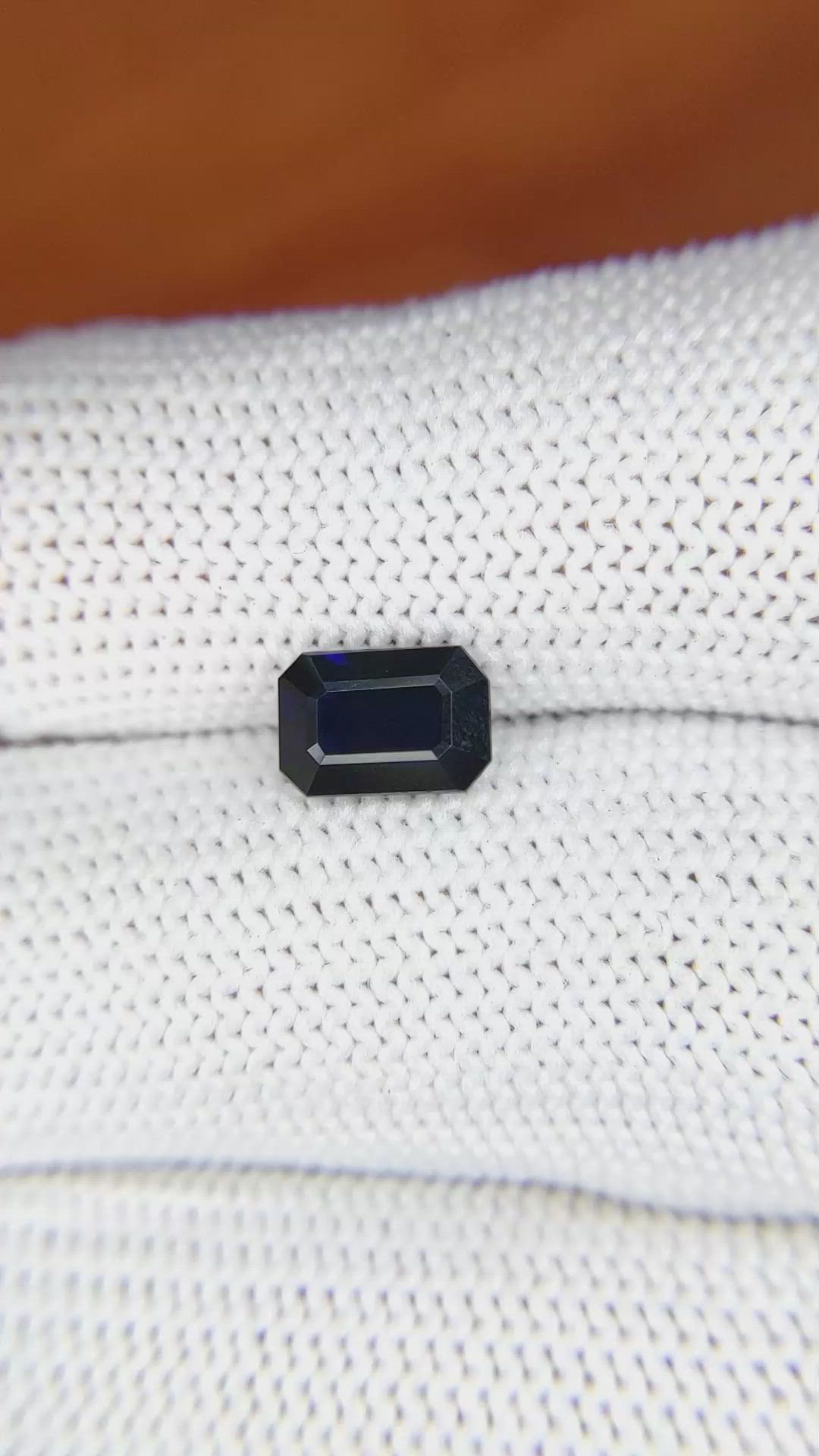 1.50 Ct. Blue Sapphire from Ceylon (Sri Lanka) Size Video