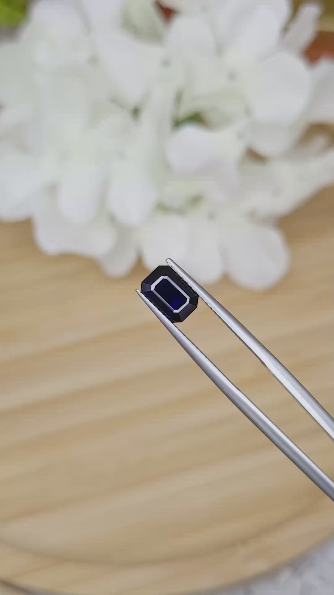 1.50 Ct. Blue Sapphire from Ceylon (Sri Lanka) Size Video