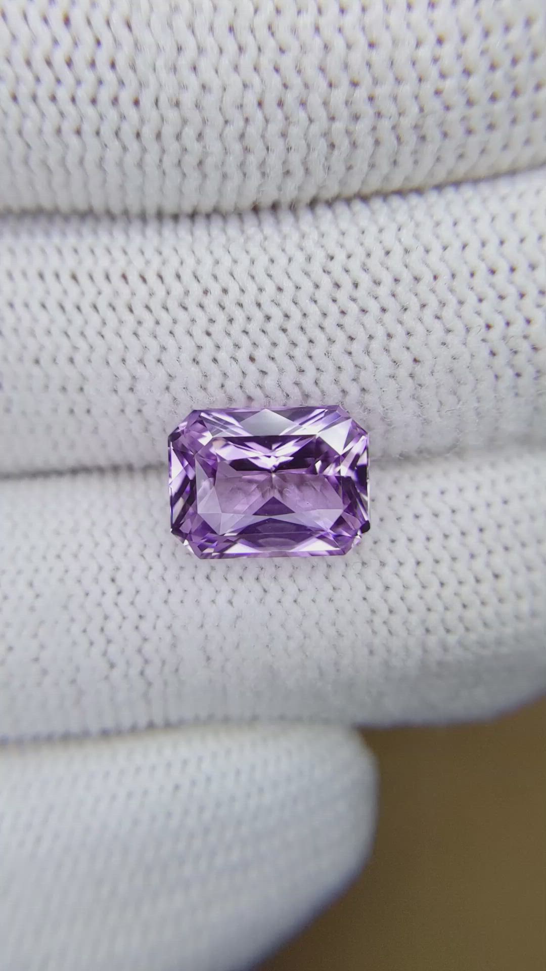 4.34 Ct. Purple Sapphire from Ceylon (Sri Lanka) Size Video
