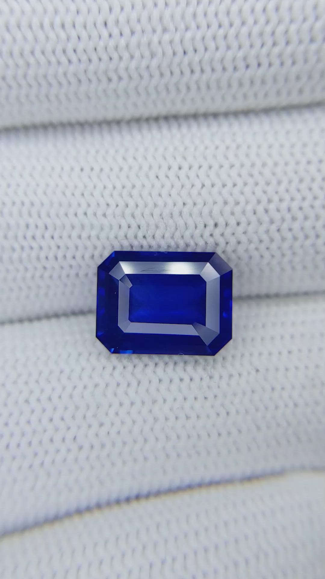 6.01 Ct. Blue Sapphire from Ceylon (Sri Lanka) Size Video
