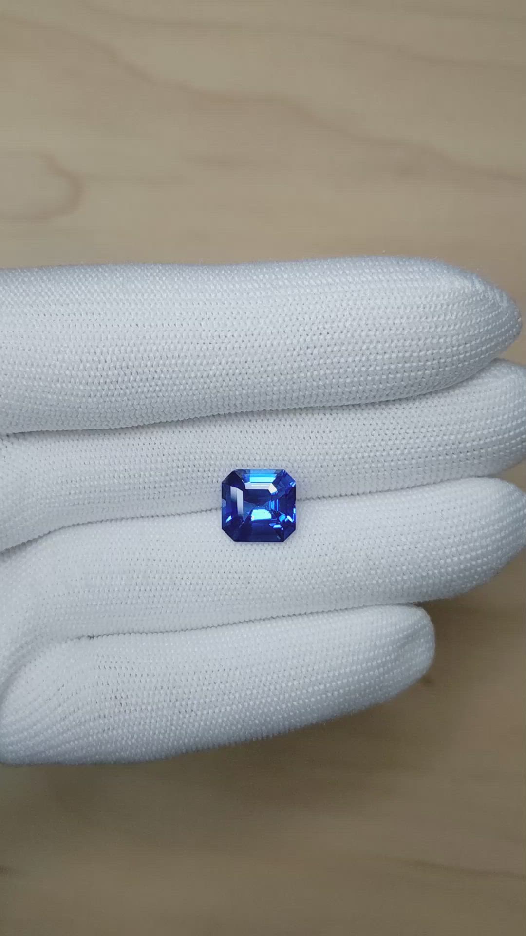6.61 Ct. Blue Sapphire from Ceylon (Sri Lanka) Size Video