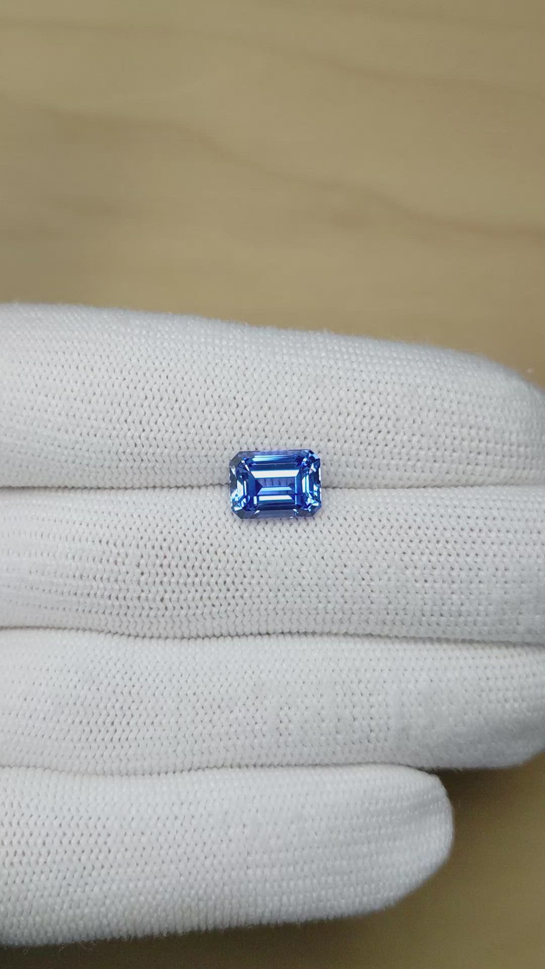 4.53 Ct. Blue Sapphire from Ceylon (Sri Lanka) Size Video