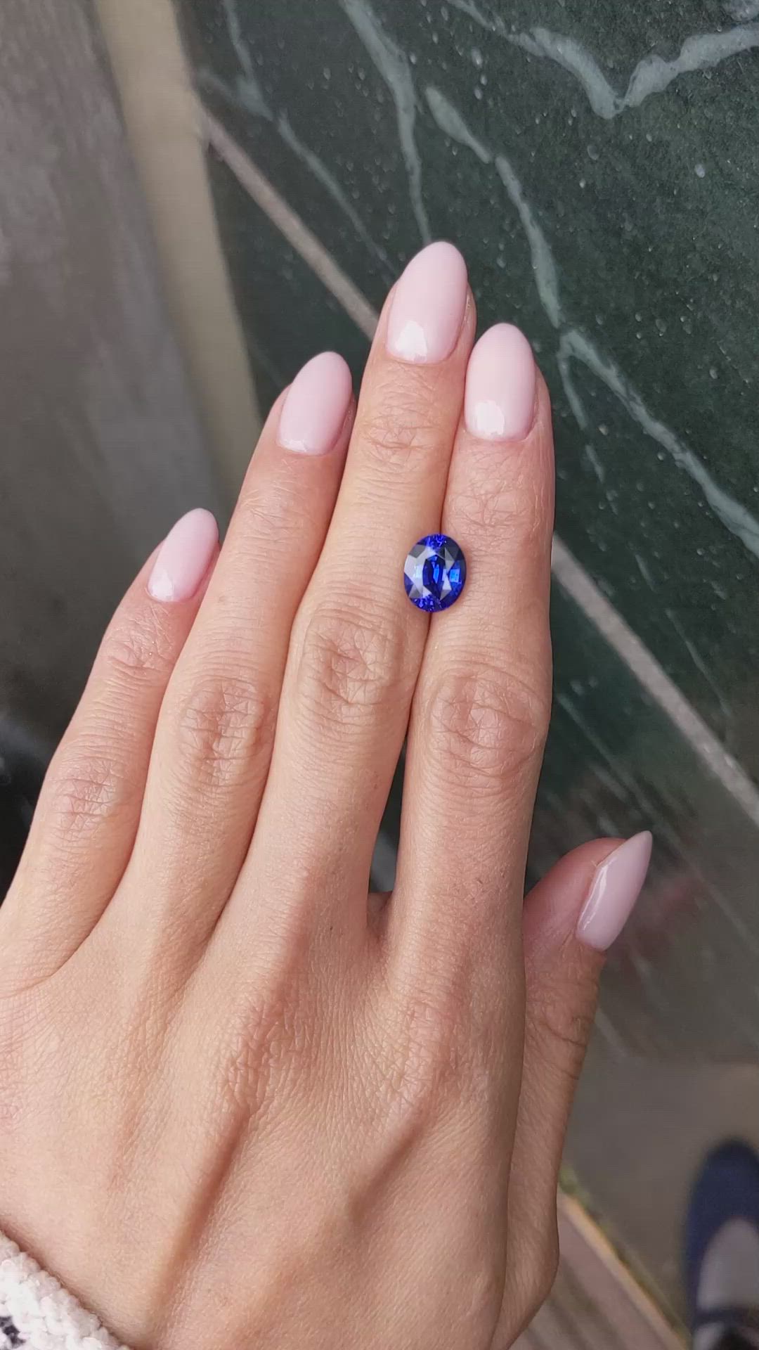 3.52 Ct. Blue Sapphire from Ceylon (Sri Lanka) Size Video