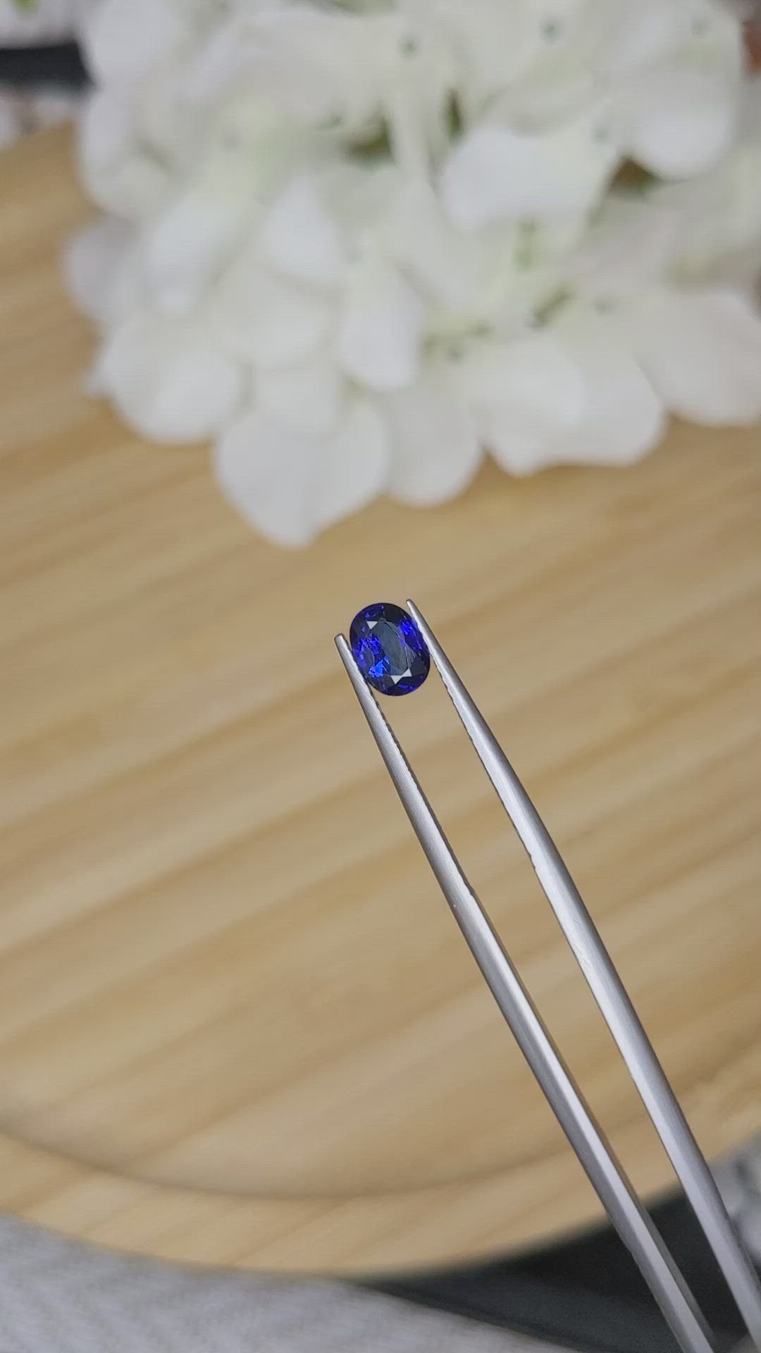1.04 Ct. Blue Sapphire from Ceylon (Sri Lanka) Size Video