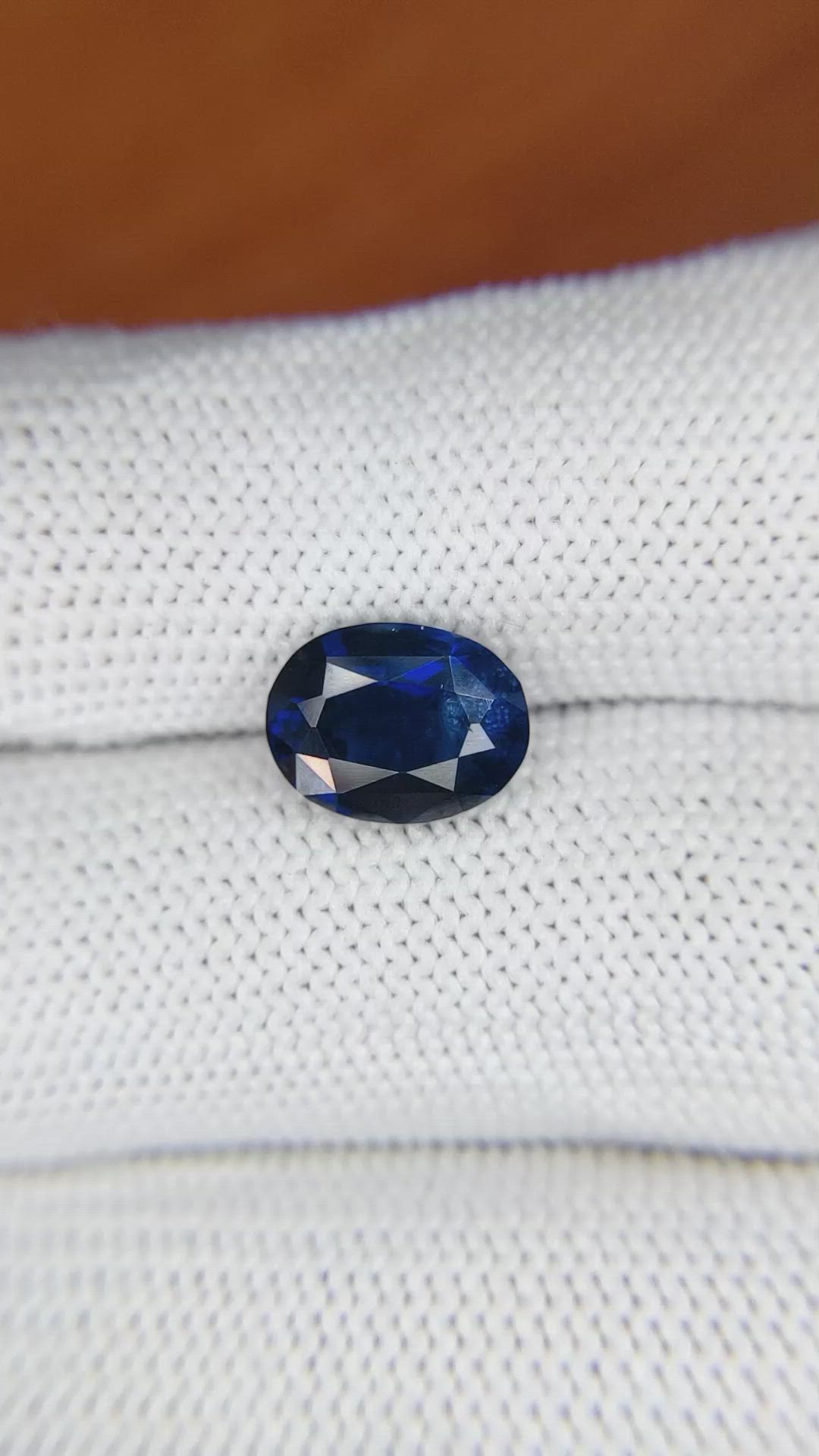 2.99 Ct. Blue Sapphire from Ceylon (Sri Lanka) Size Video