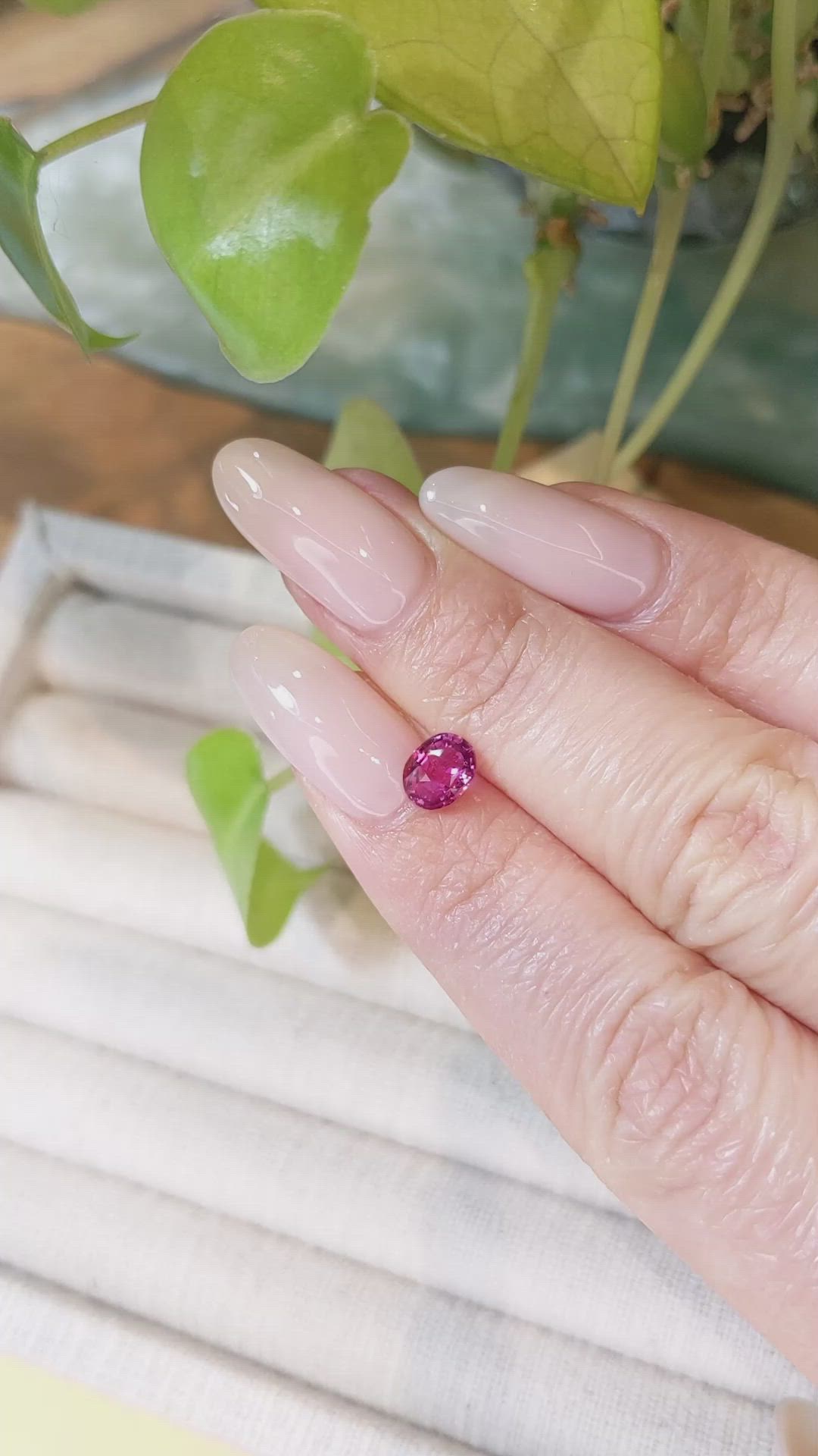 1.12 Ct. Reddish Pink Sapphire from Ceylon (Sri Lanka) Size Video