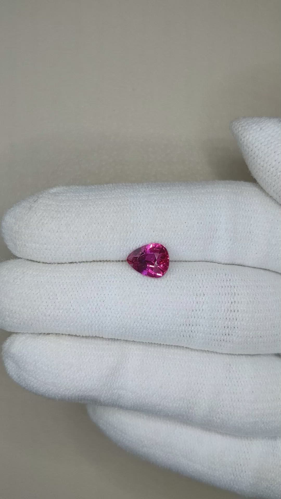 1.61 Ct. Purplish Pink Sapphire from Ceylon (Sri Lanka) Size Video