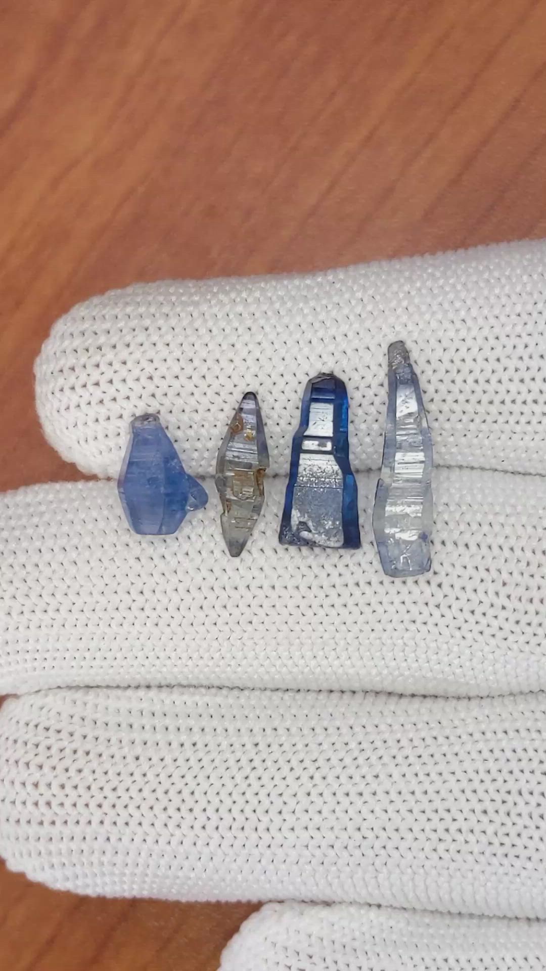 9.52 Ct. Blue Sapphire Crystal from Ceylon (Sri Lanka) Size Video