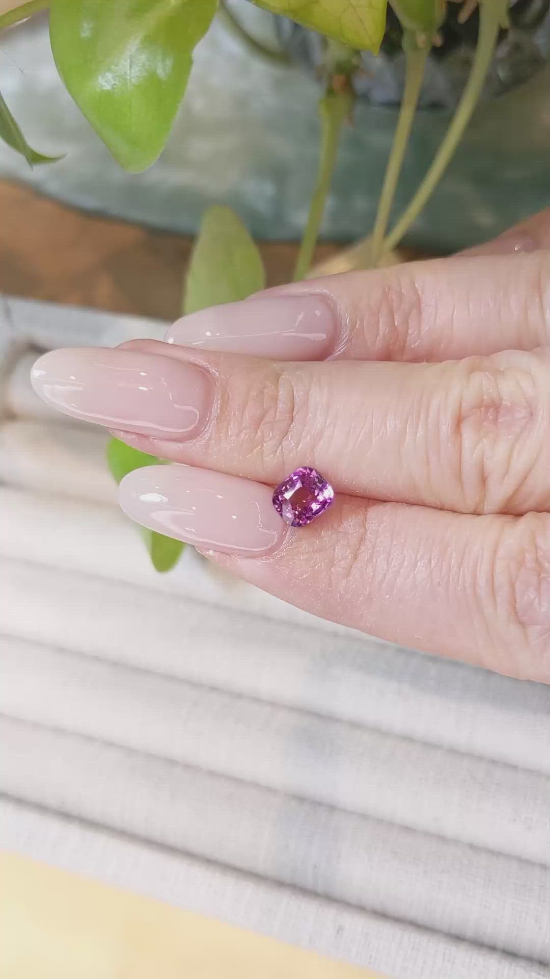 1.52 Ct. Pinkish Purple Sapphire from Ceylon (Sri Lanka) Size Video