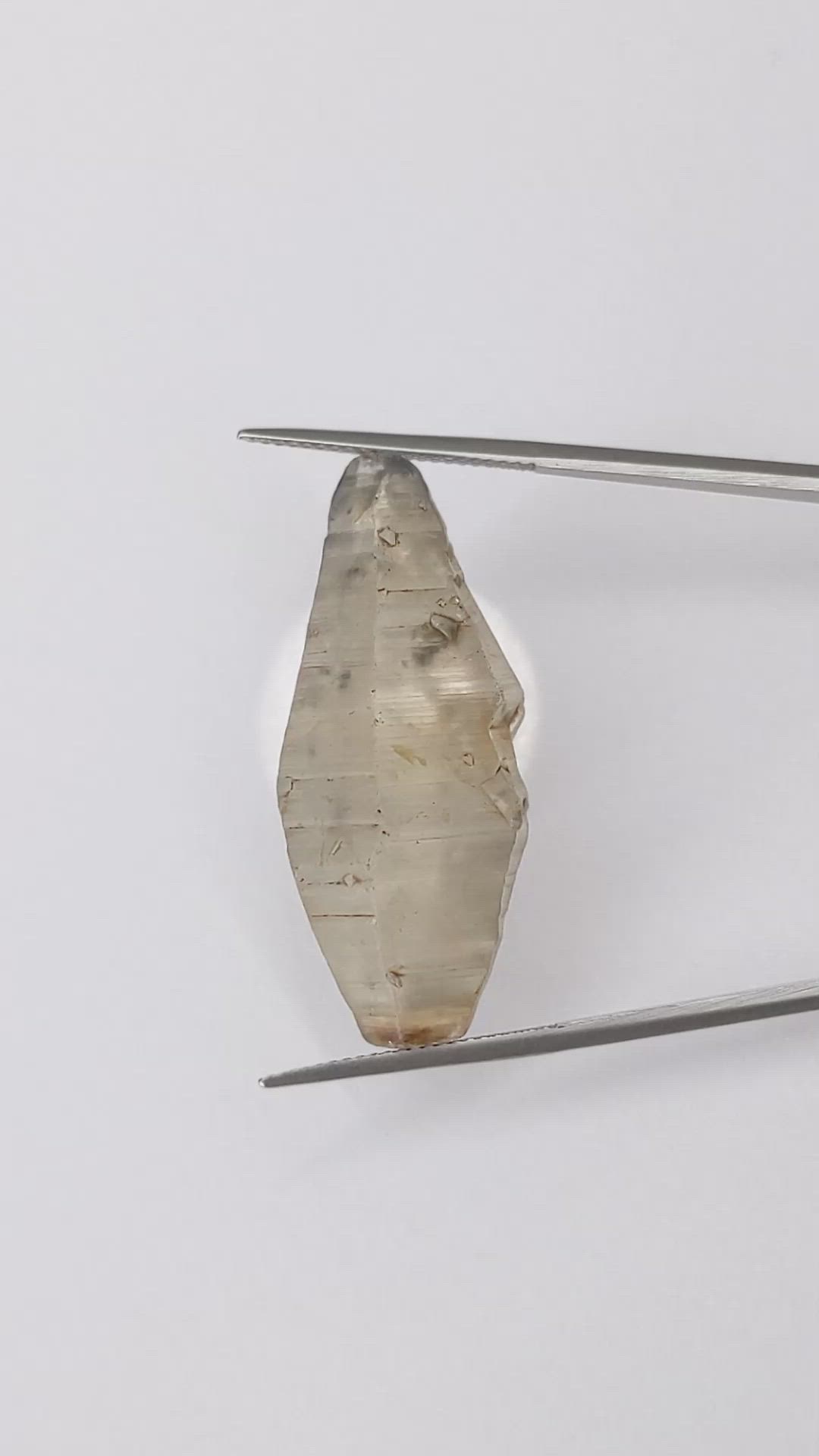 53.64 Ct. Yellow Sapphire Crystal from Ceylon (Sri Lanka) Size Video