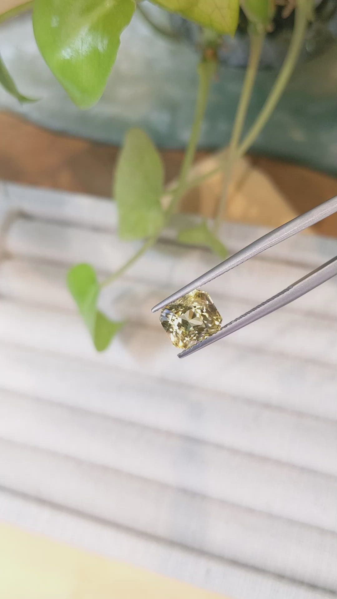 3.55 Ct. Yellow Sapphire from Ceylon (Sri Lanka) Size Video