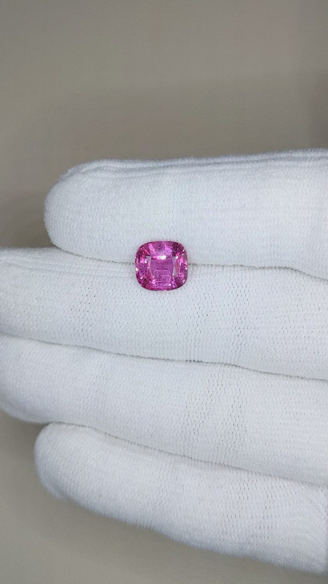 3.50 Ct. Purplish Pink Sapphire from Ceylon (Sri Lanka) Size Video