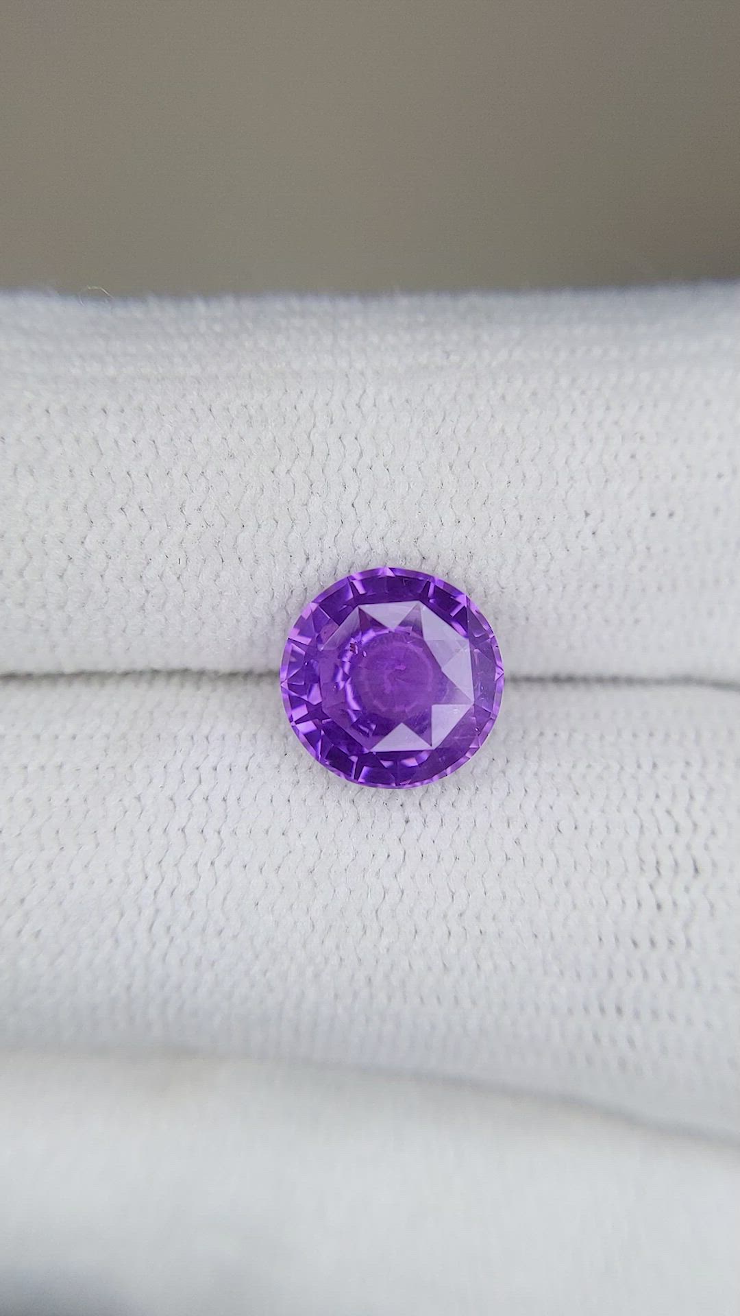 2.54 Ct. Purple Sapphire from Ceylon (Sri Lanka) Size Video