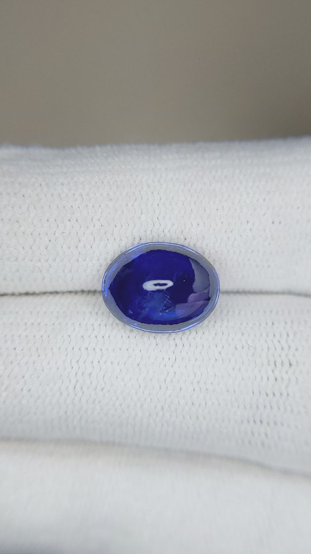 4.80 Ct. Blue Cabochon Sapphire from Ceylon (Sri Lanka) Size Video