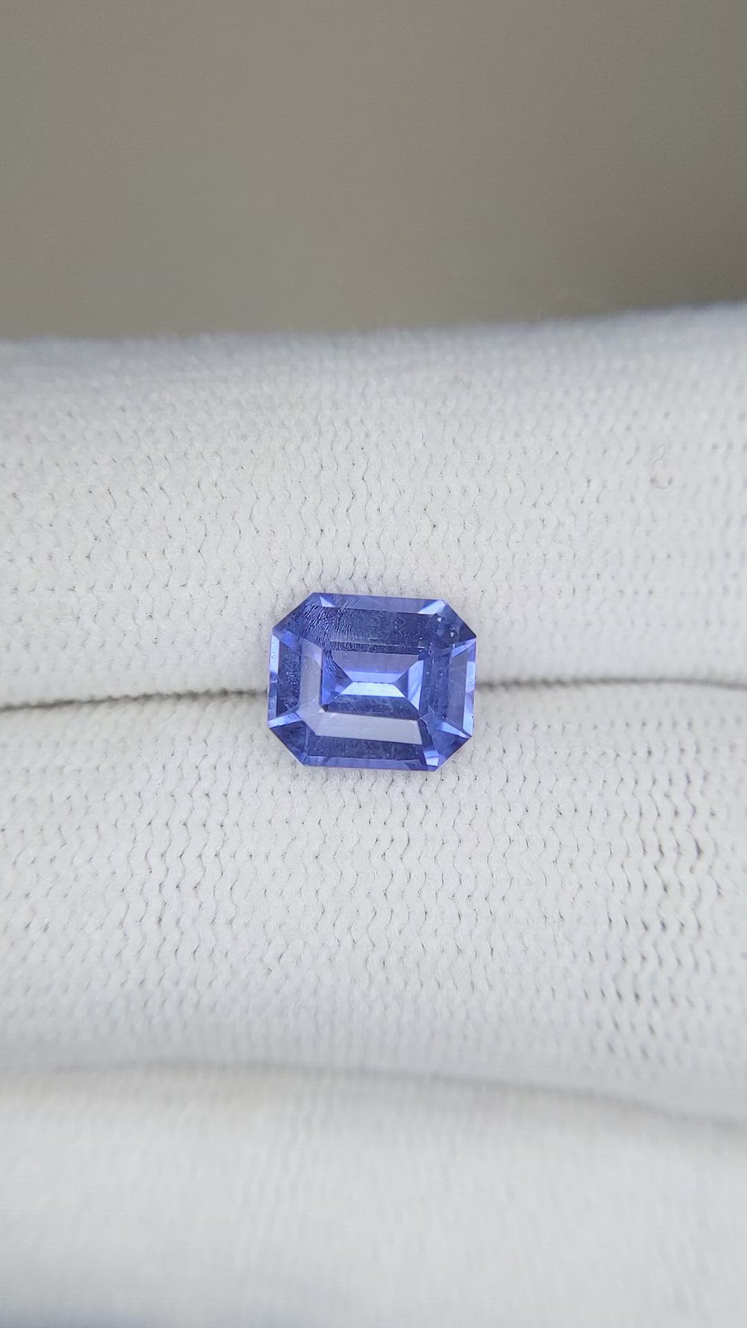 2.25 Ct. Blue Sapphire from Ceylon (Sri Lanka) Size Video