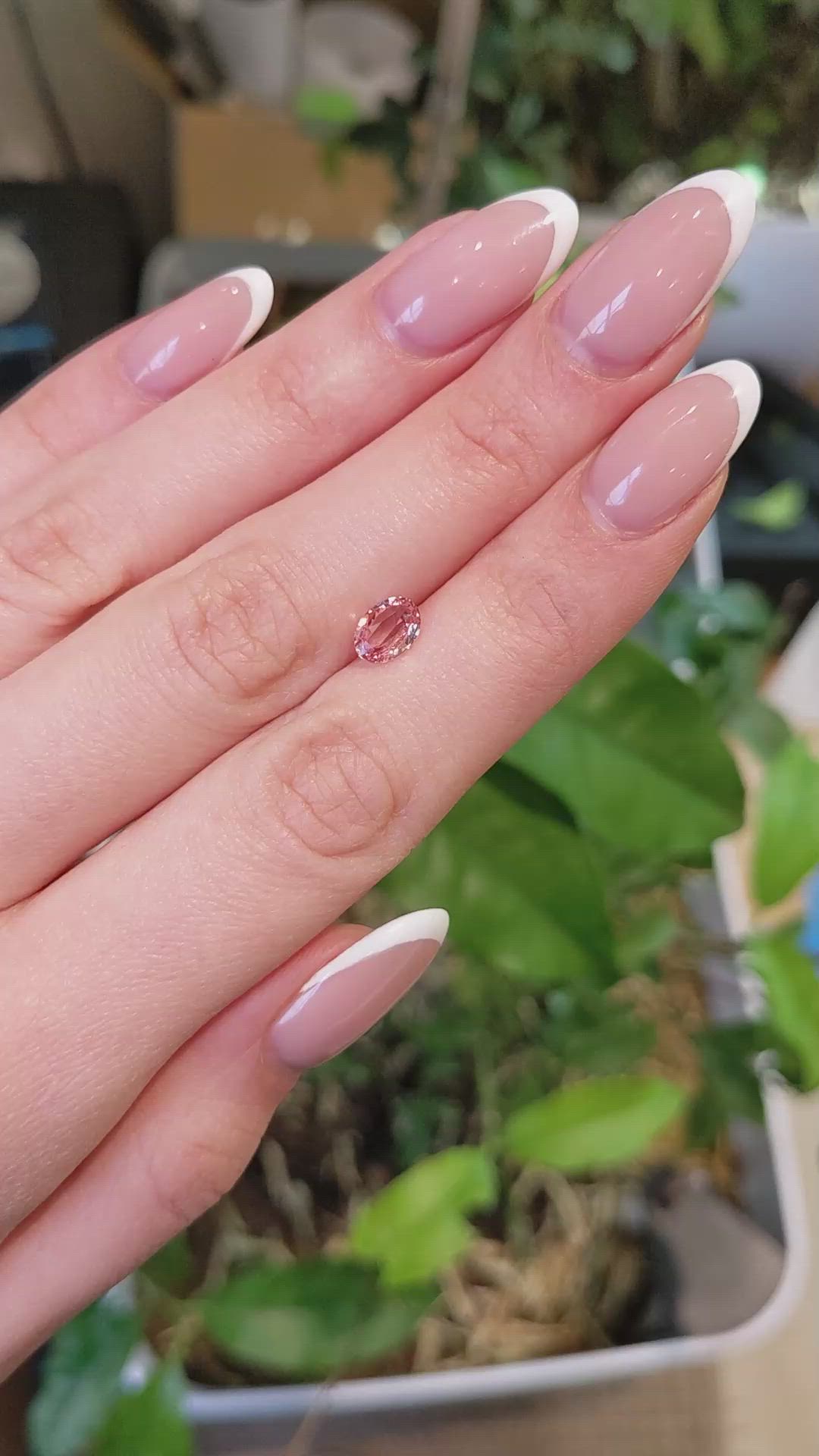 1.06 Ct. Padparadscha Sapphire from Ceylon (Sri Lanka) Size Video