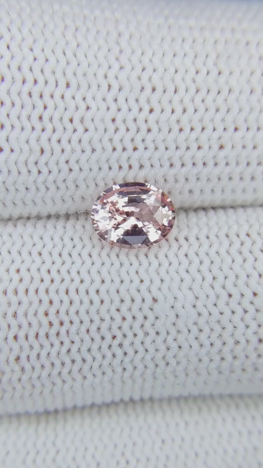 1.10 Ct. Padparadscha Sapphire from Ceylon (Sri Lanka) Size Video