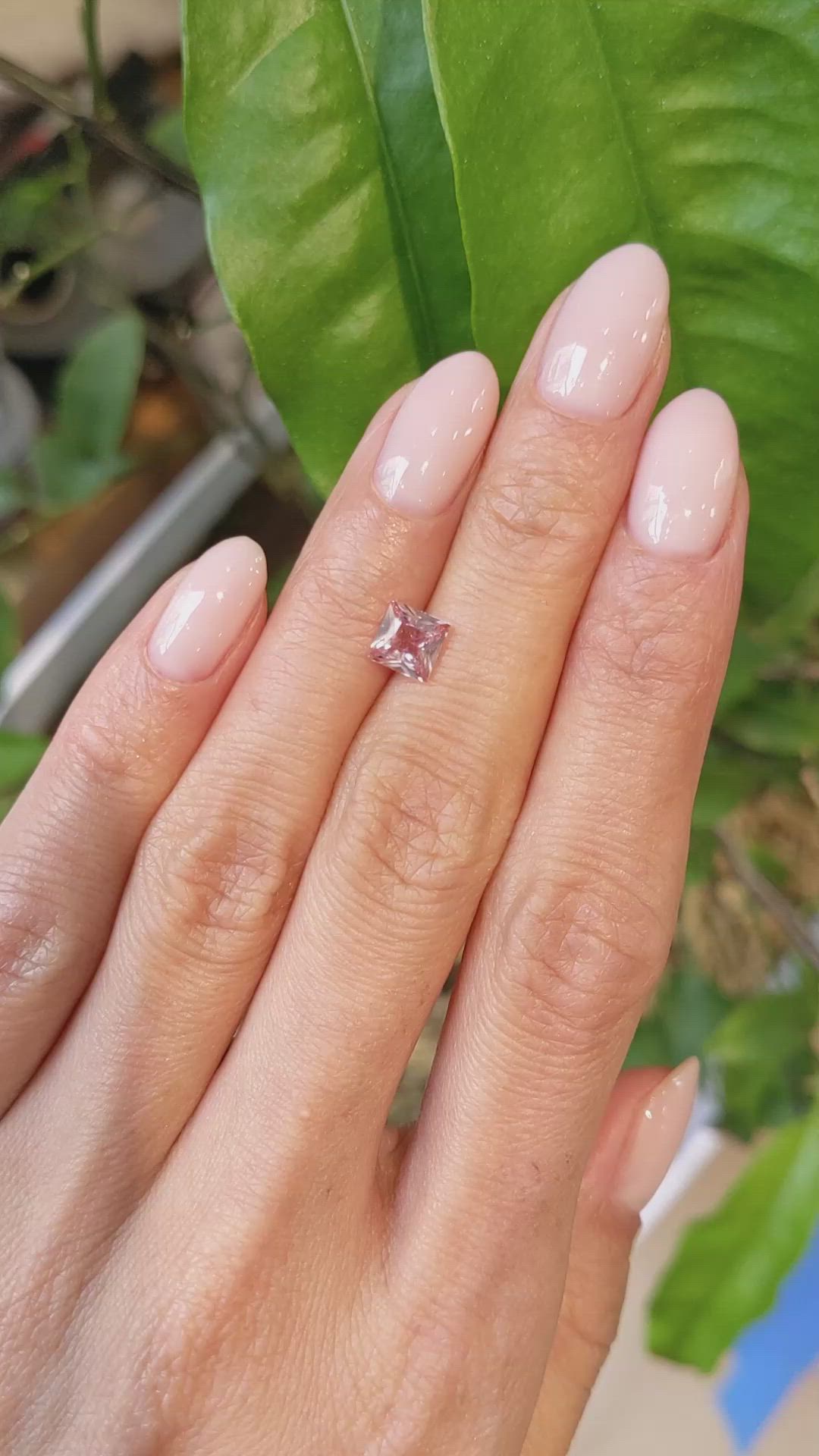 1.12 Ct. Padparadscha Sapphire from Ceylon (Sri Lanka) Size Video