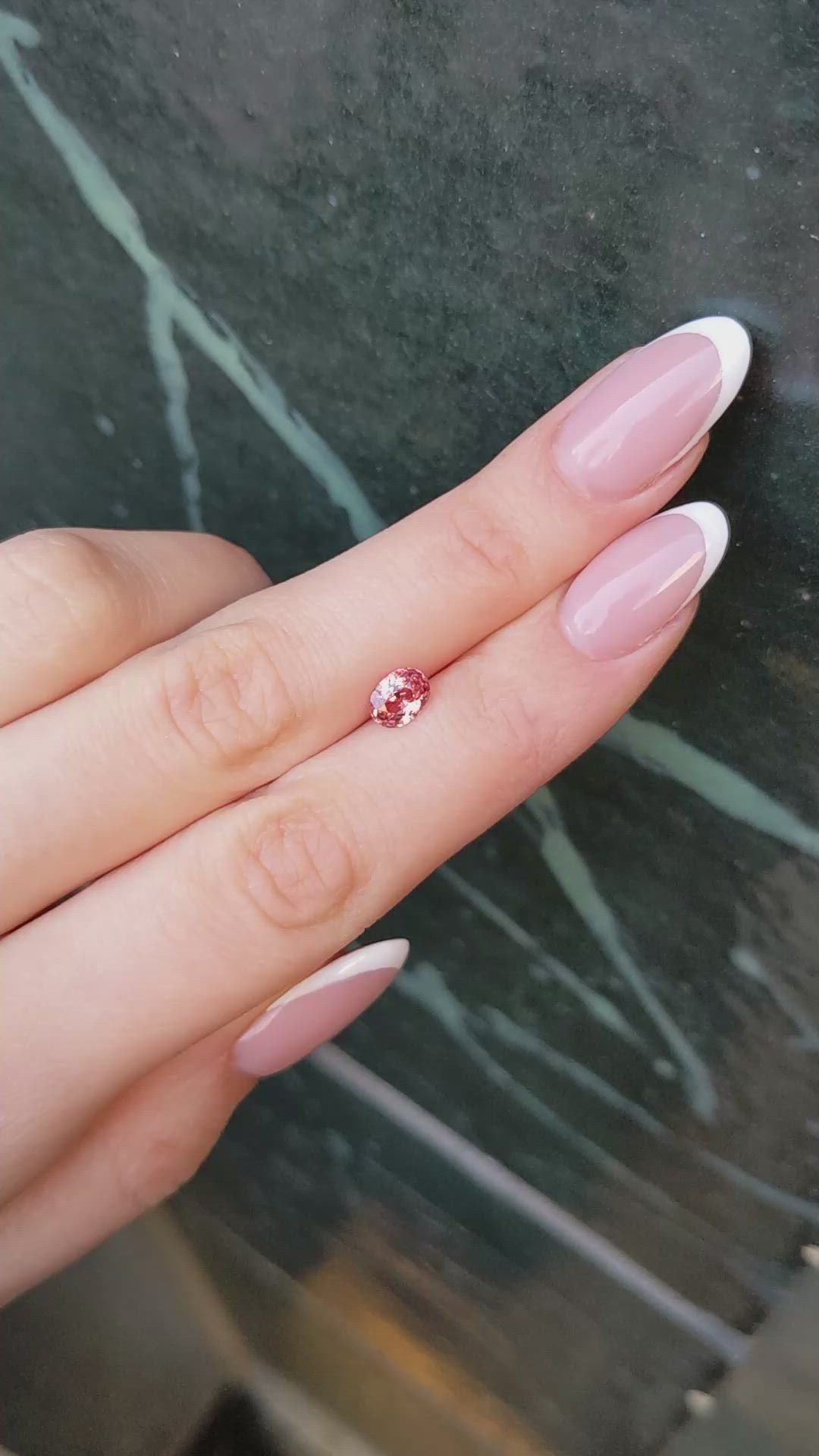 1.00 Ct. Padparadscha Sapphire from Ceylon (Sri Lanka) Size Video