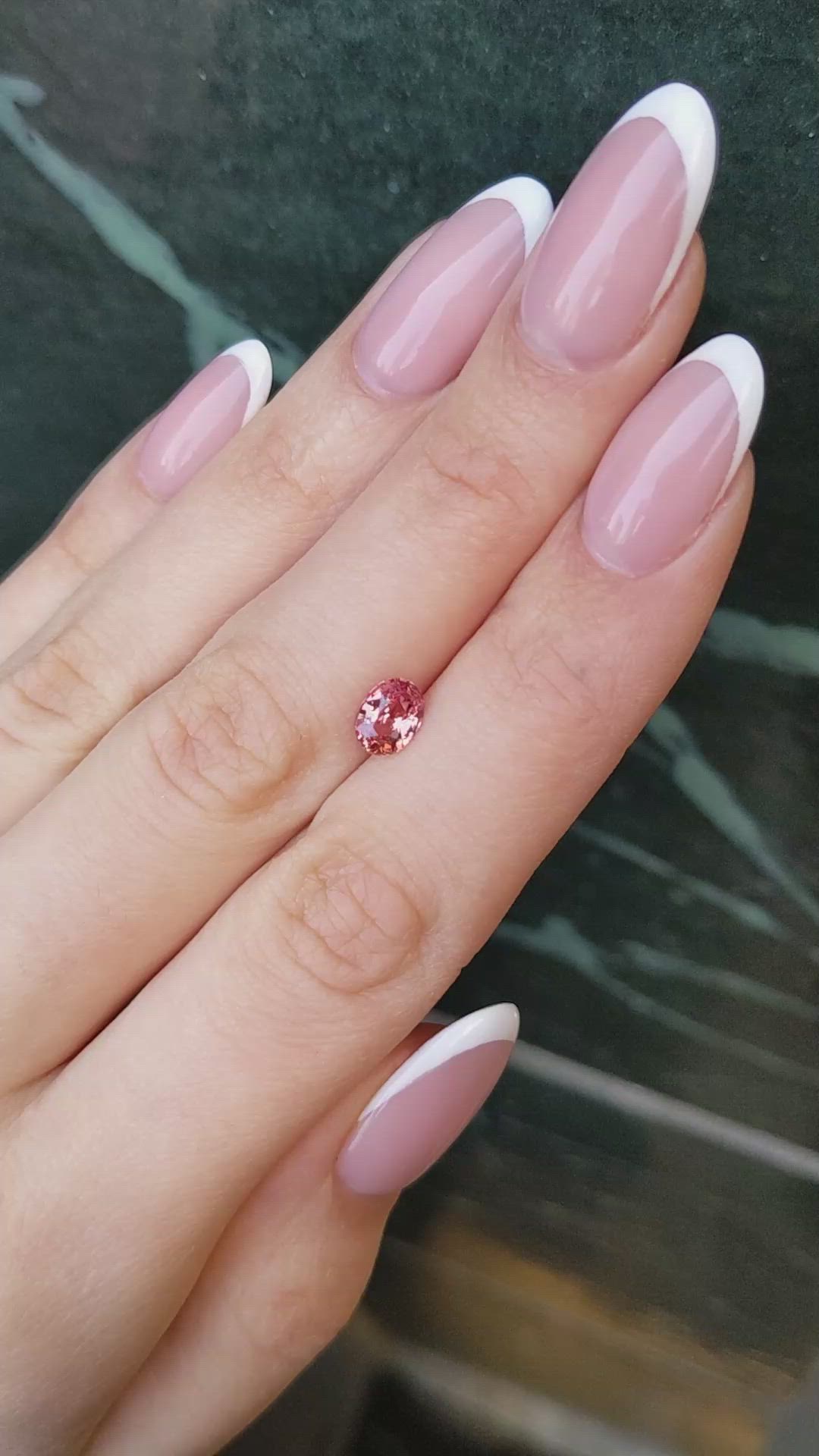1.00 Ct. Padparadscha Sapphire from Ceylon (Sri Lanka) Size Video