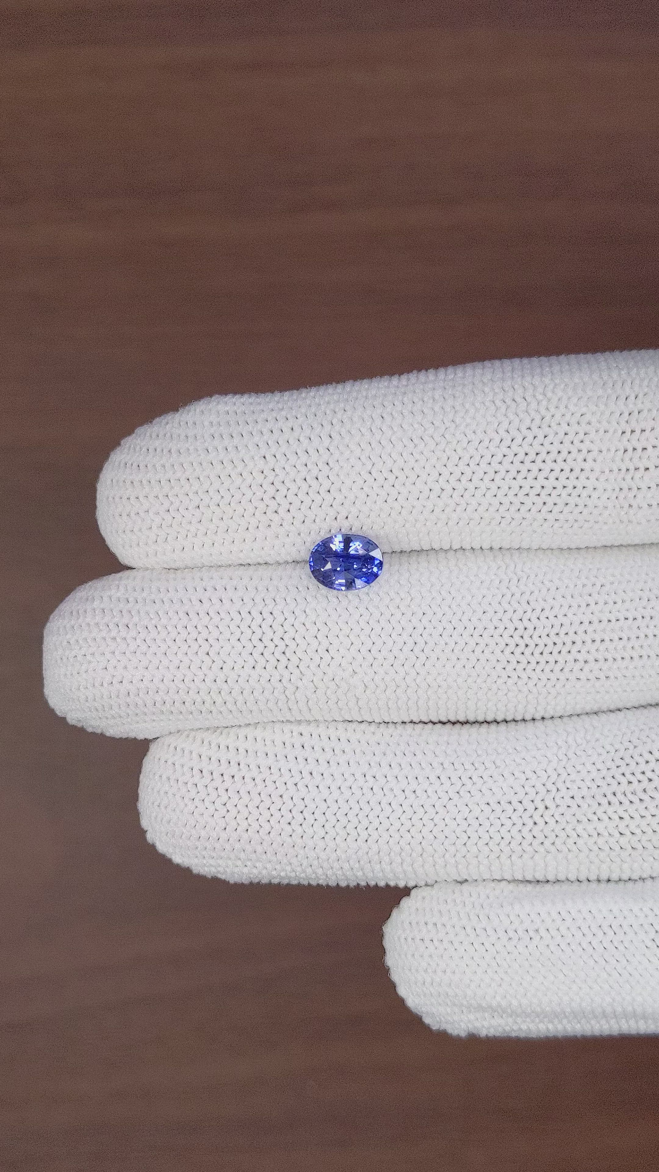 1.53 Ct. Blue Sapphire from Ceylon (Sri Lanka) Size Video