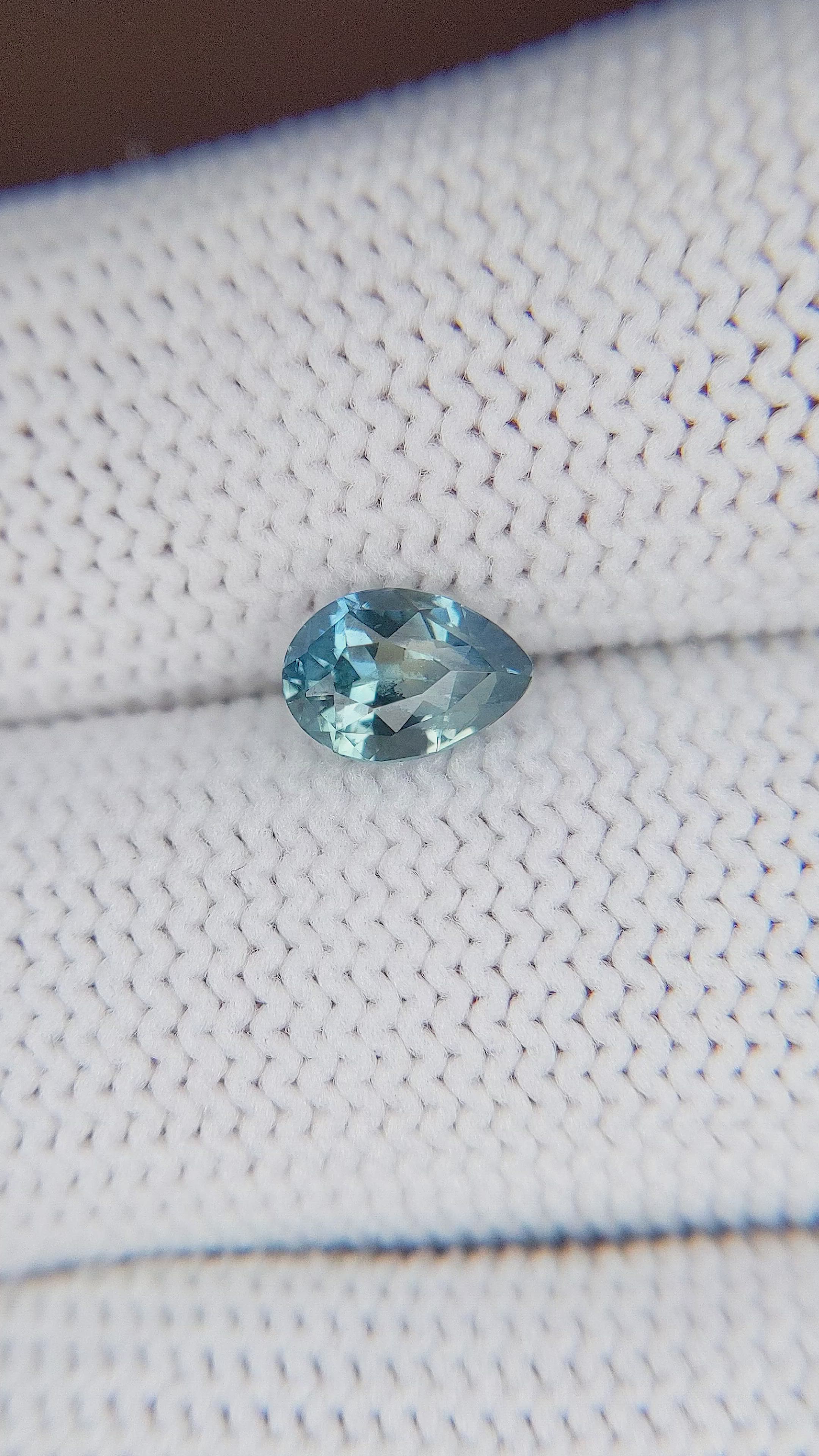 1.14 Ct. Greenish Blue Sapphire from Ceylon (Sri Lanka) Size Video
