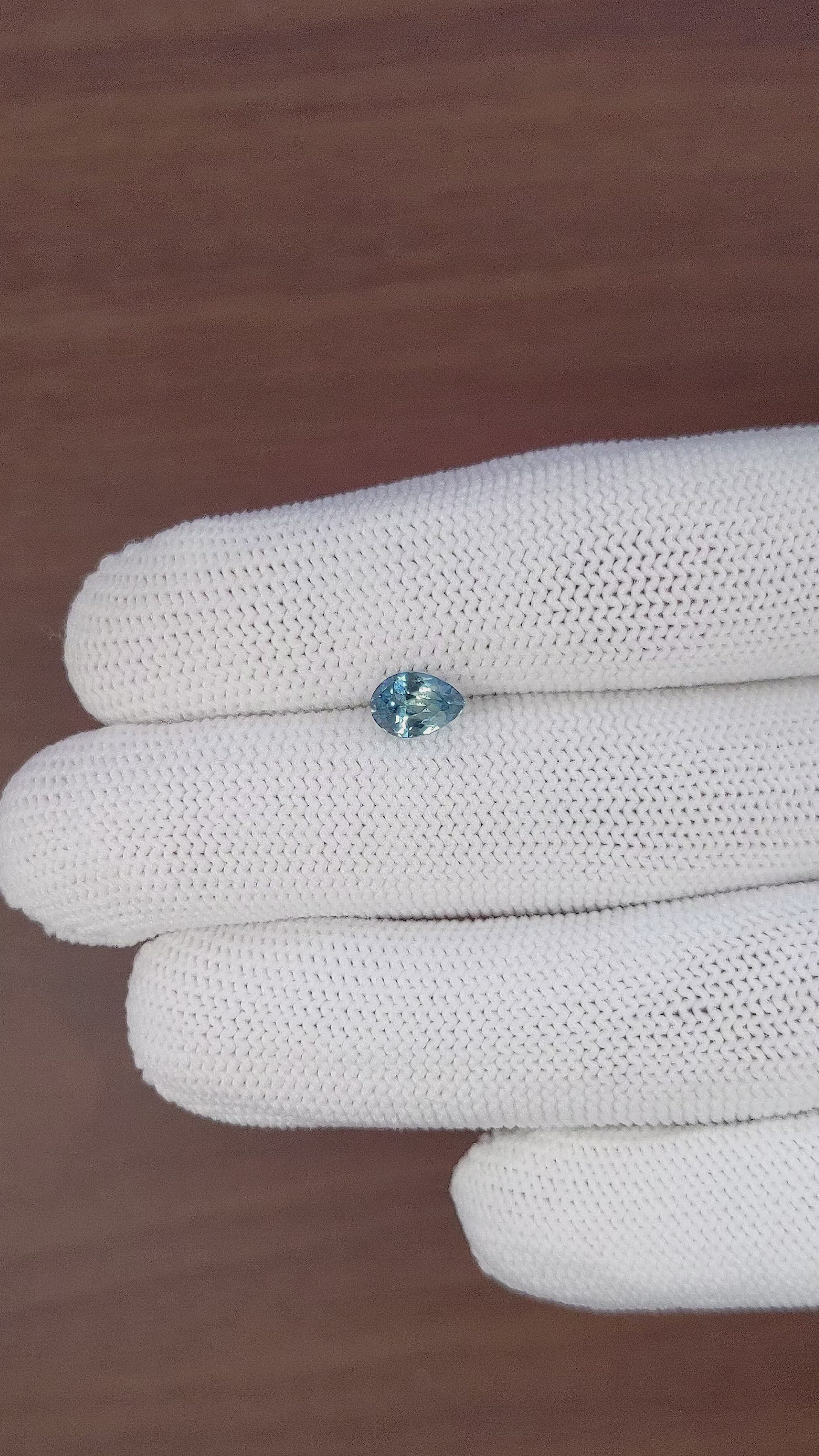 1.14 Ct. Greenish Blue Sapphire from Ceylon (Sri Lanka) Size Video