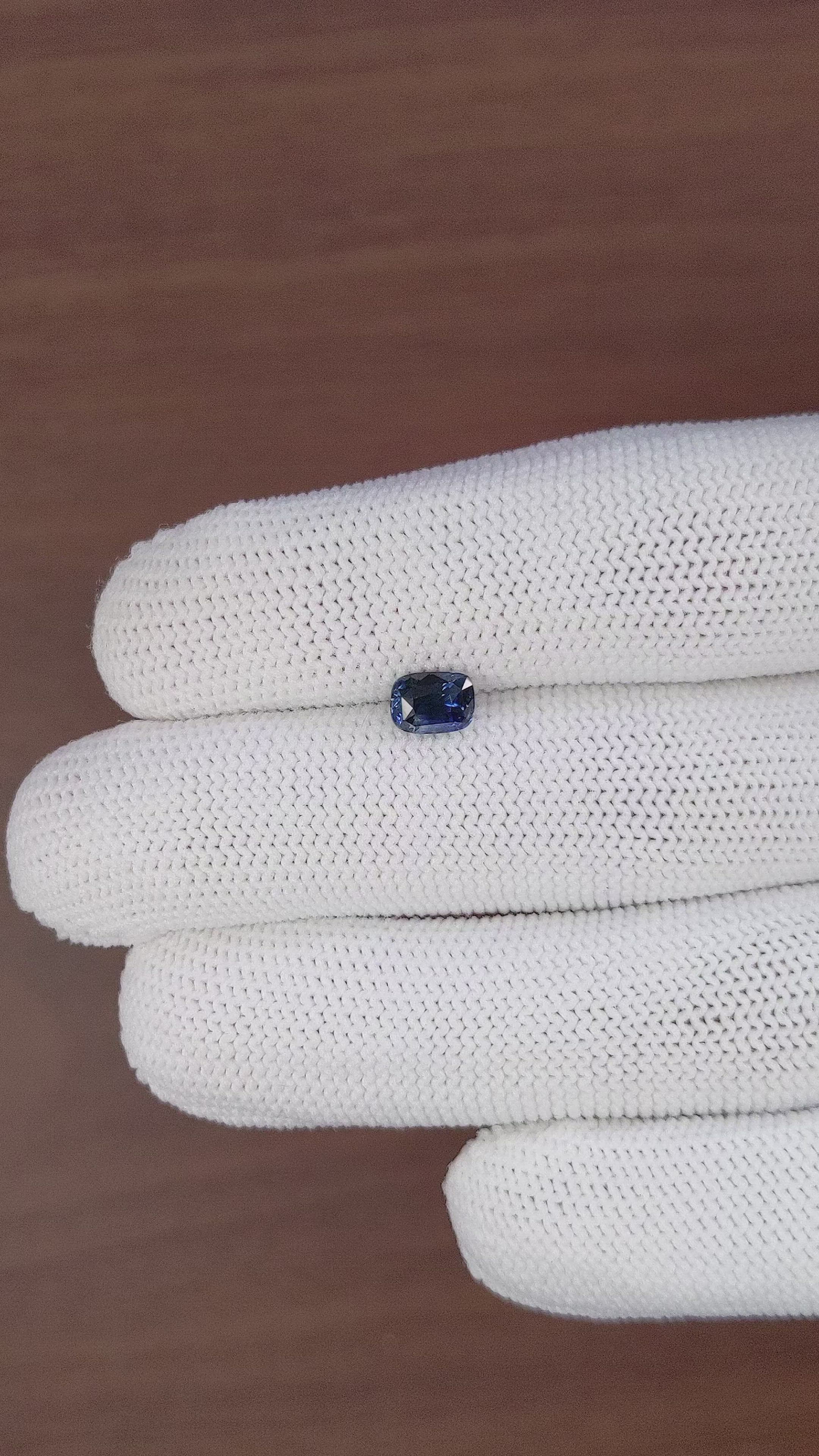 1.16 Ct. Blue Sapphire from Ceylon (Sri Lanka) Size Video