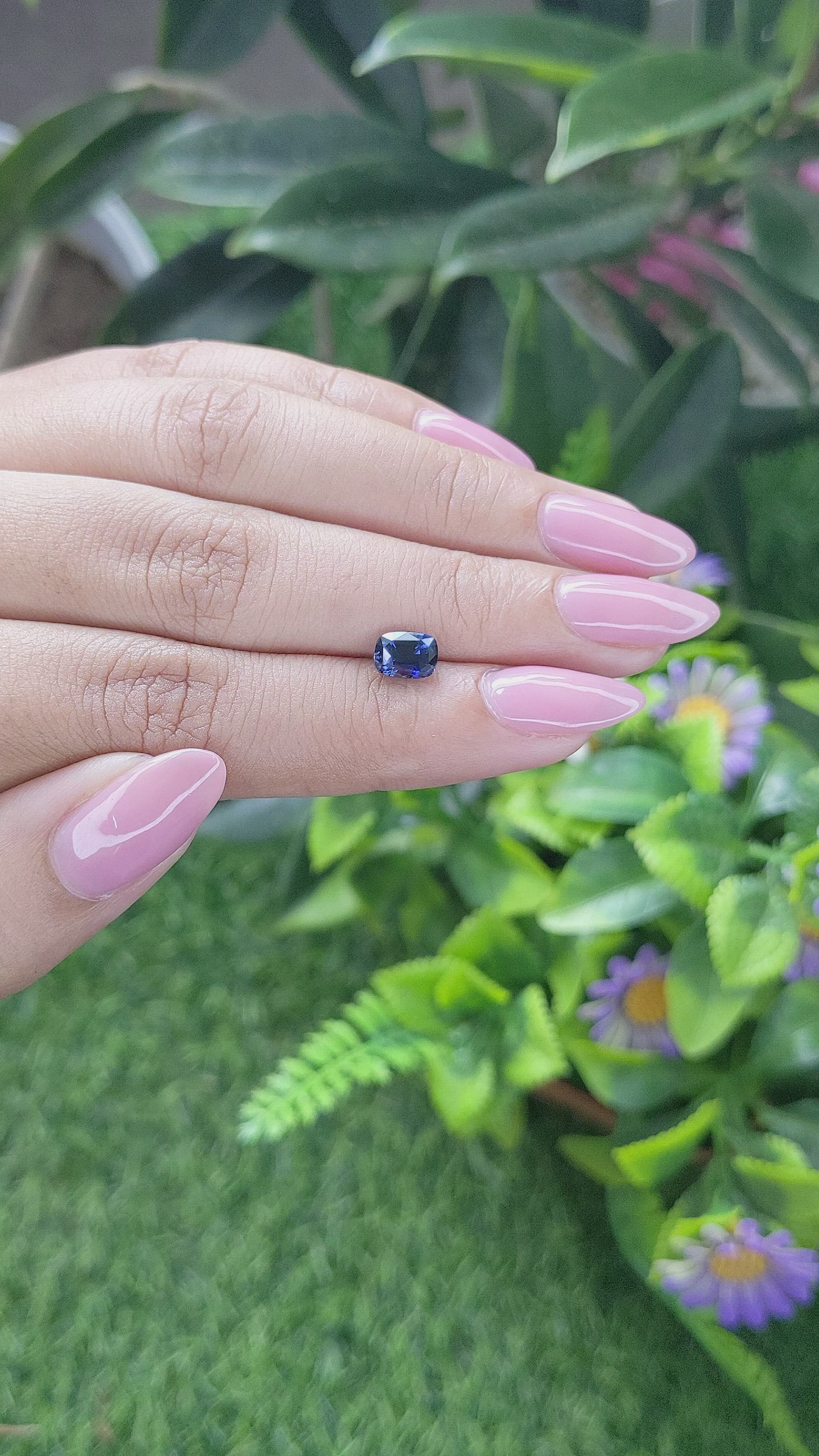 1.16 Ct. Blue Sapphire from Ceylon (Sri Lanka) Size Video