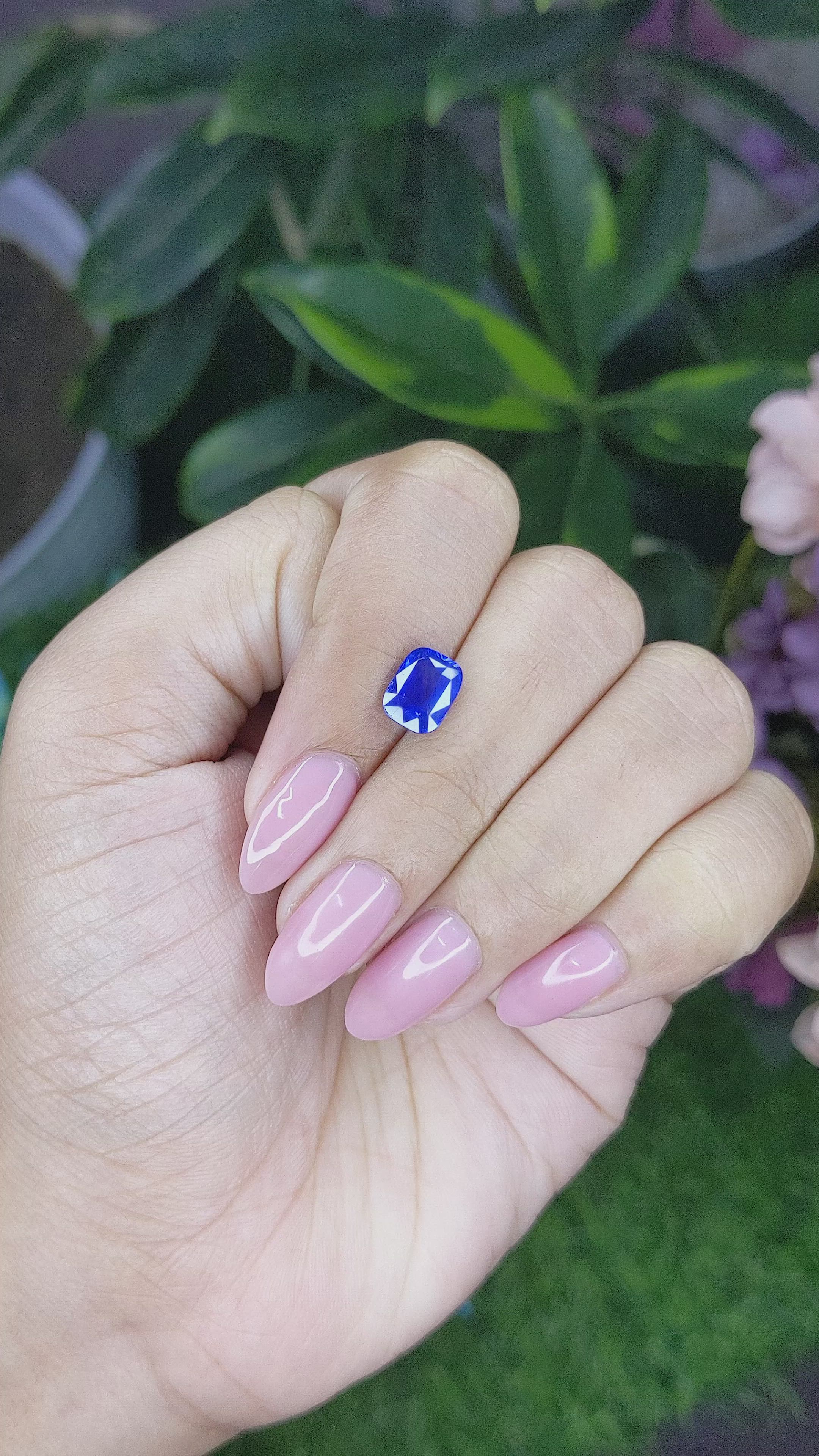 2.00 Ct. Blue Sapphire from Ceylon (Sri Lanka) Size Video