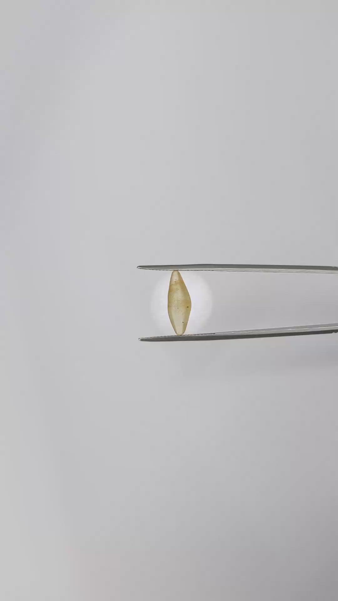 3.72 Ct. Yellow Sapphire Crystal from Ceylon (Sri Lanka) Size Video