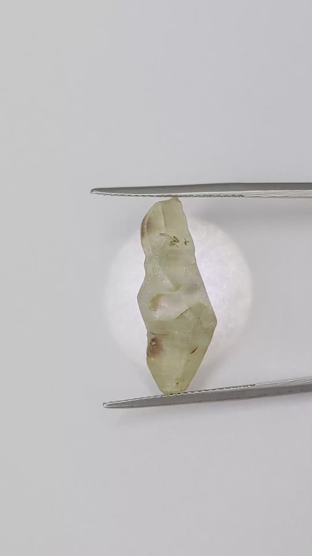 12.11 Ct. Greenish Yellow Sapphire Crystal from Ceylon (Sri Lanka) Size Video