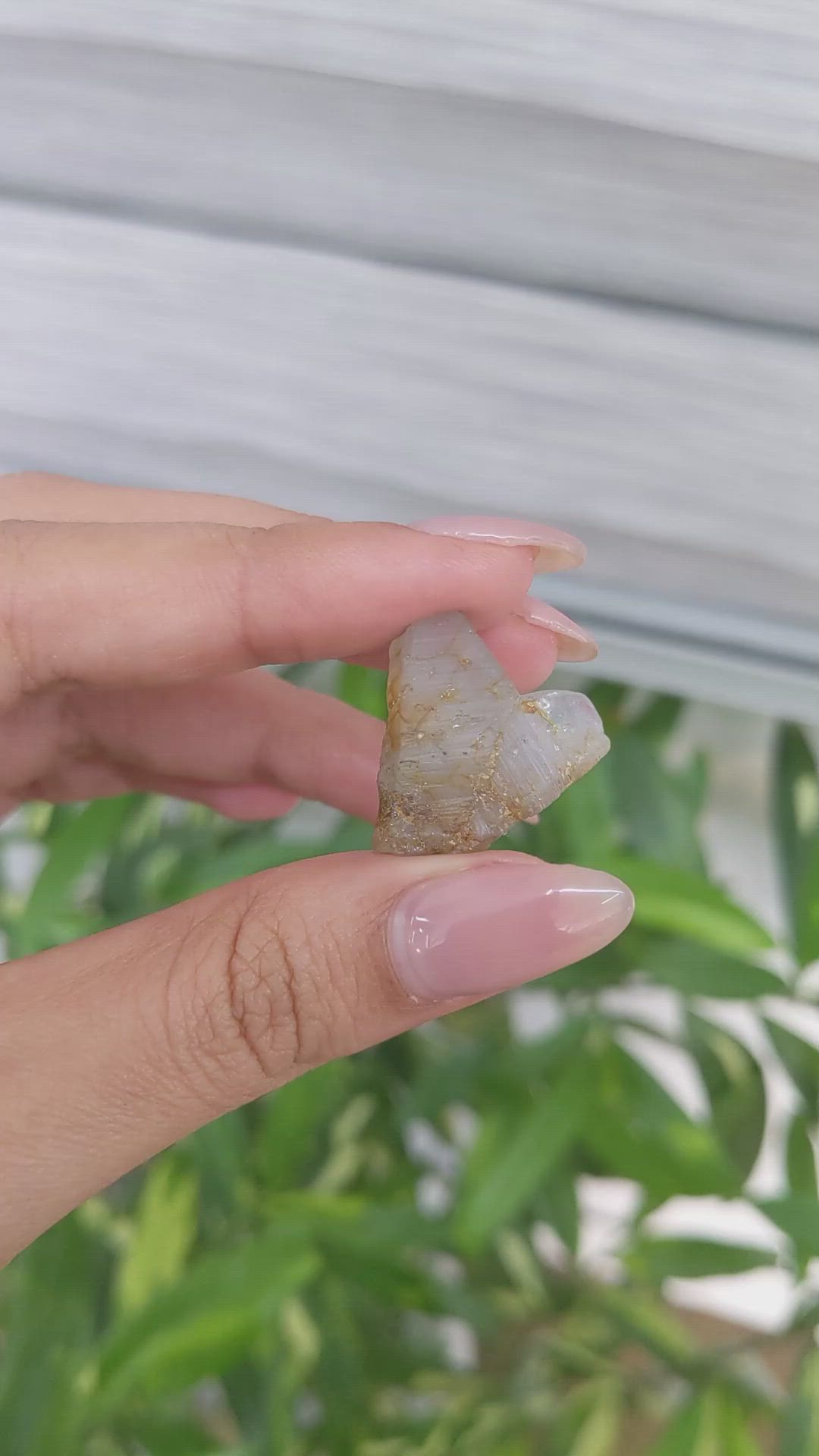 23.25 Ct. Blue Sapphire Crystal from Ceylon (Sri Lanka) Size Video