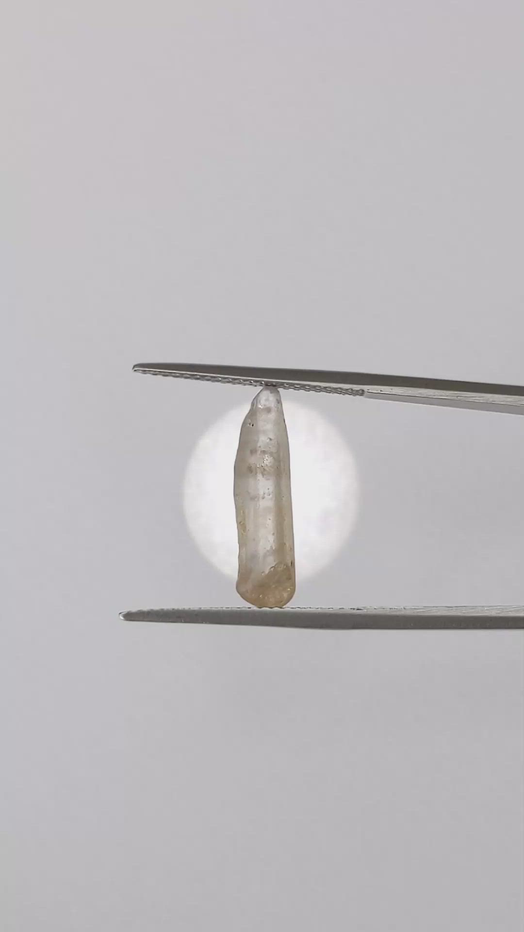 4.18 Ct. Yellow Sapphire Crystal from Ceylon (Sri Lanka) Size Video