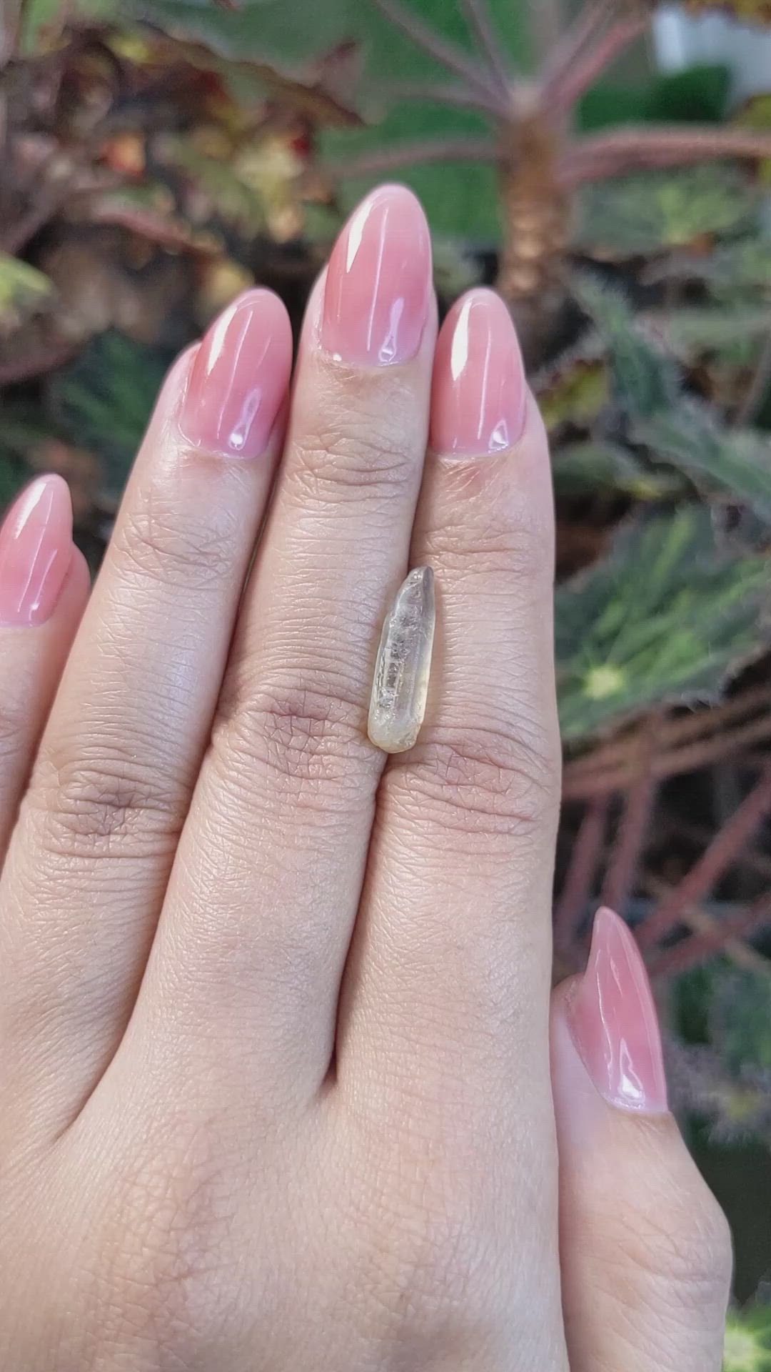 4.18 Ct. Yellow Sapphire Crystal from Ceylon (Sri Lanka) Size Video