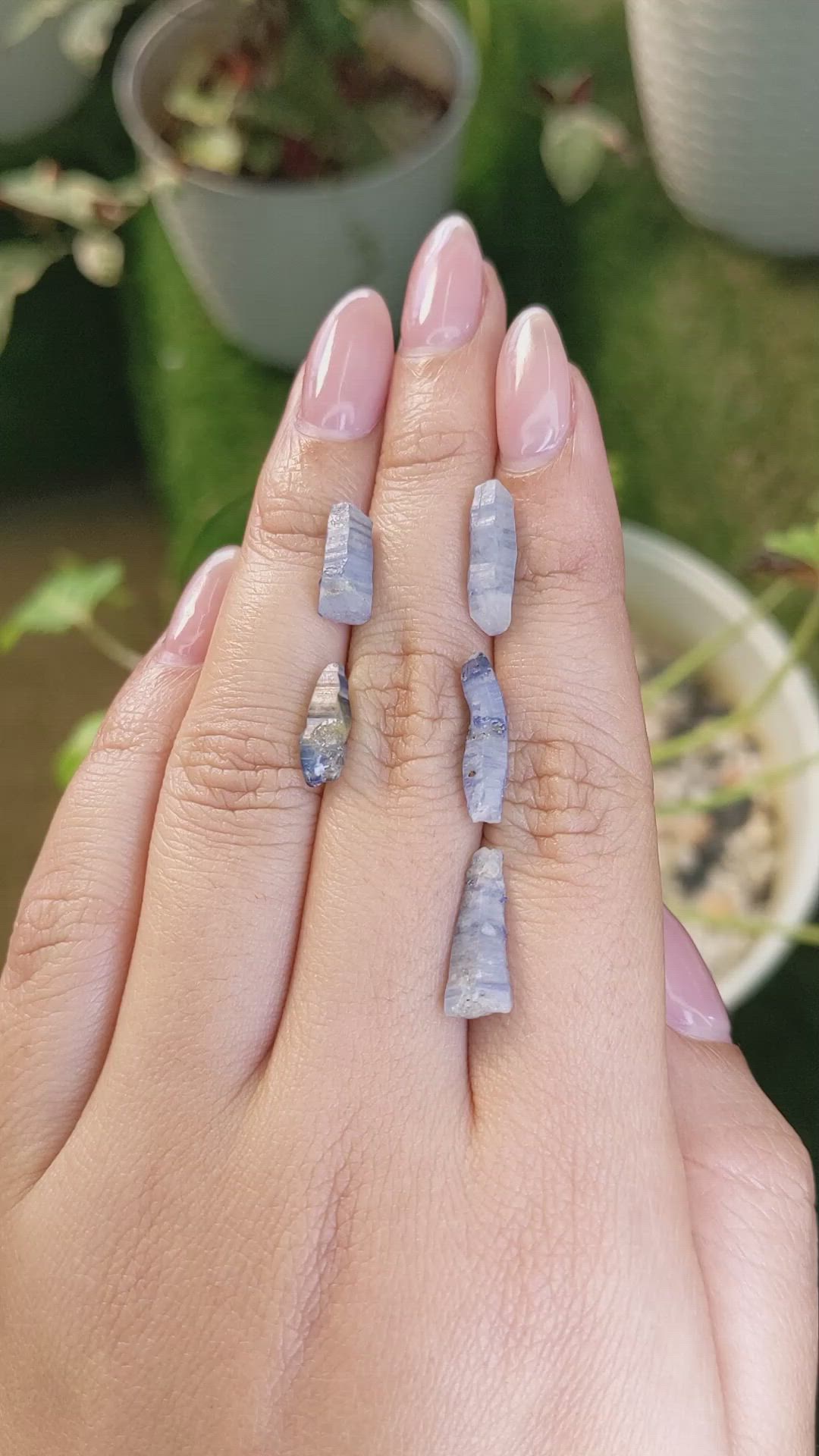 15.41 Ct. Blue Sapphire Crystal from Ceylon (Sri Lanka) Size Video