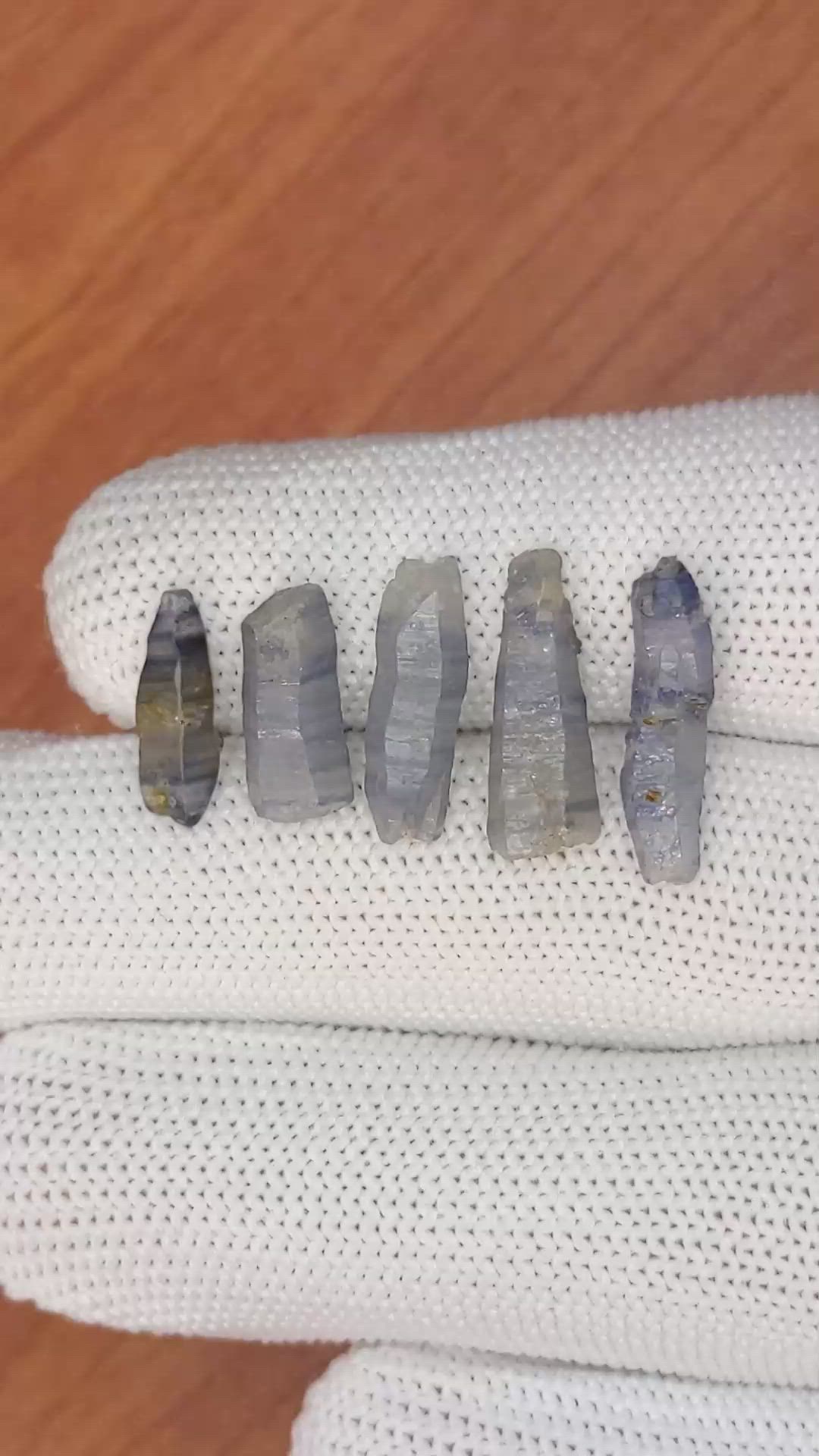 15.41 Ct. Blue Sapphire Crystal from Ceylon (Sri Lanka) Size Video