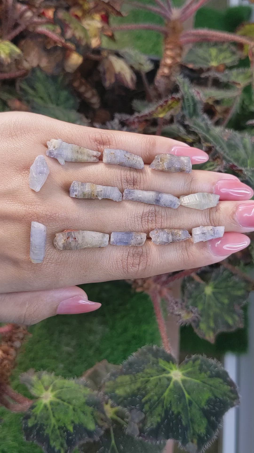 94.43 Ct. Blue Sapphire Crystal from Ceylon (Sri Lanka) Size Video