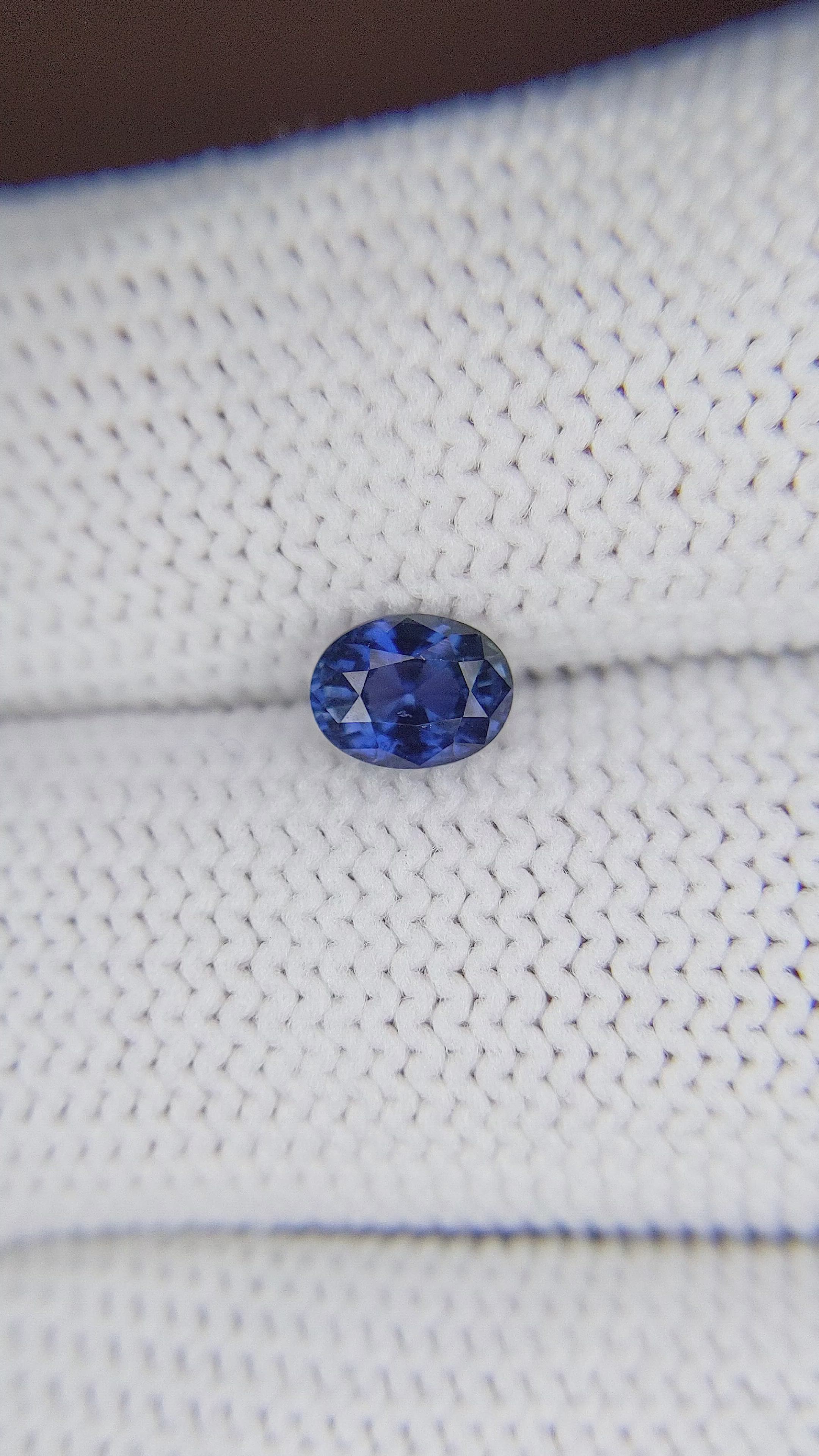 0.78 Ct. Purplish Blue Sapphire from Ceylon (Sri Lanka) Size Video