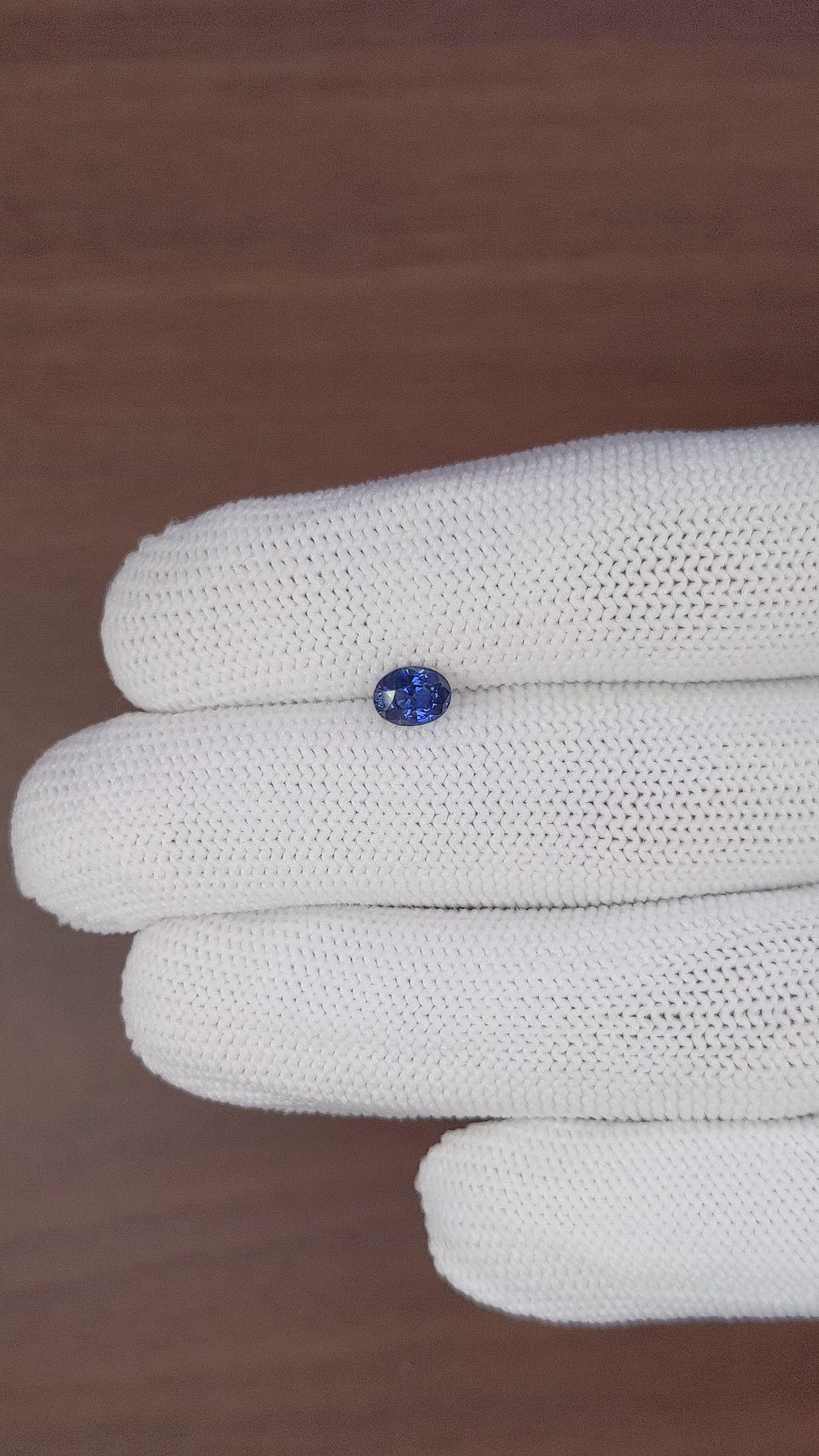 0.78 Ct. Purplish Blue Sapphire from Ceylon (Sri Lanka) Size Video