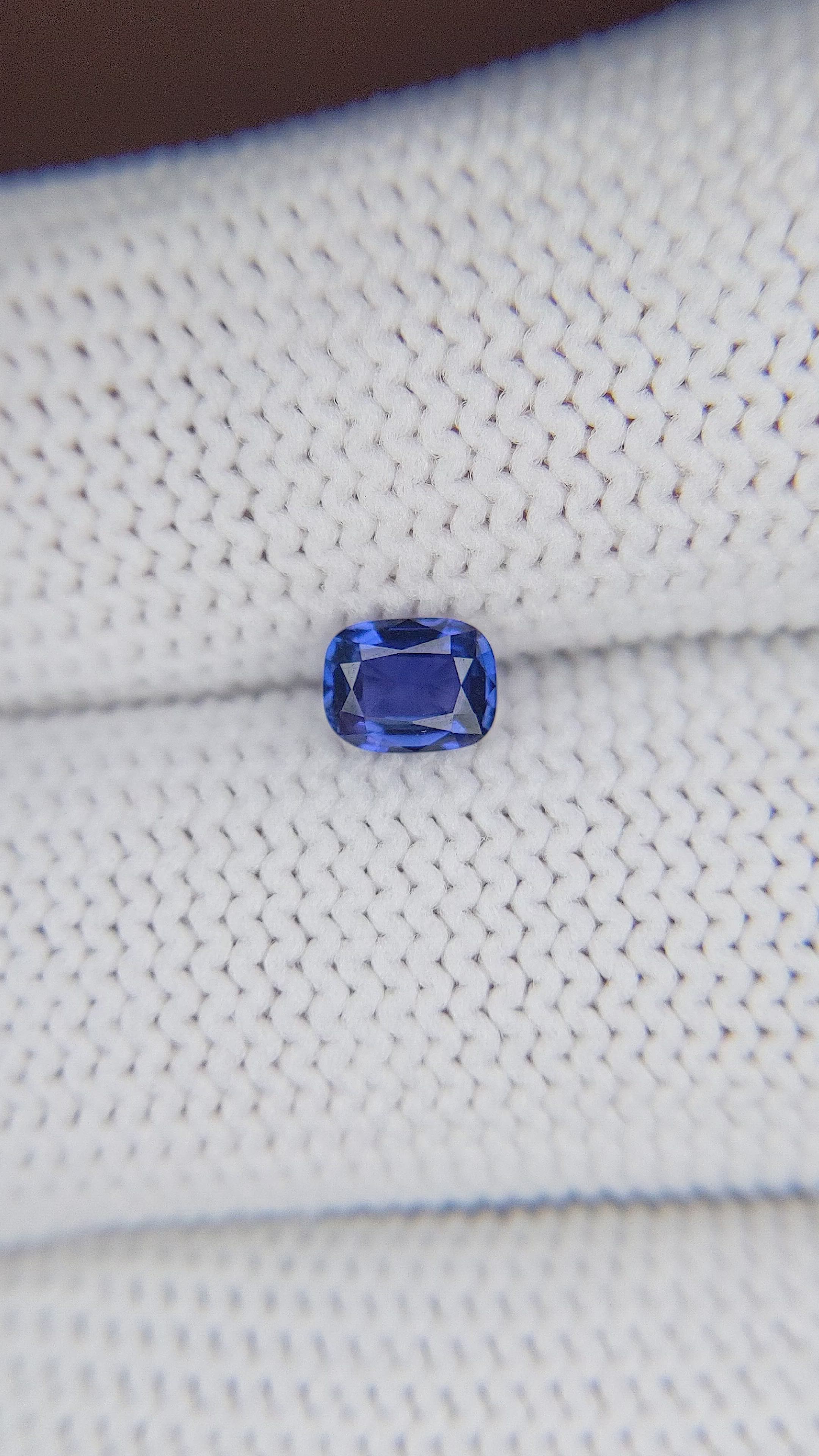 0.50 Ct. Color Change Sapphire from Ceylon (Sri Lanka) Size Video