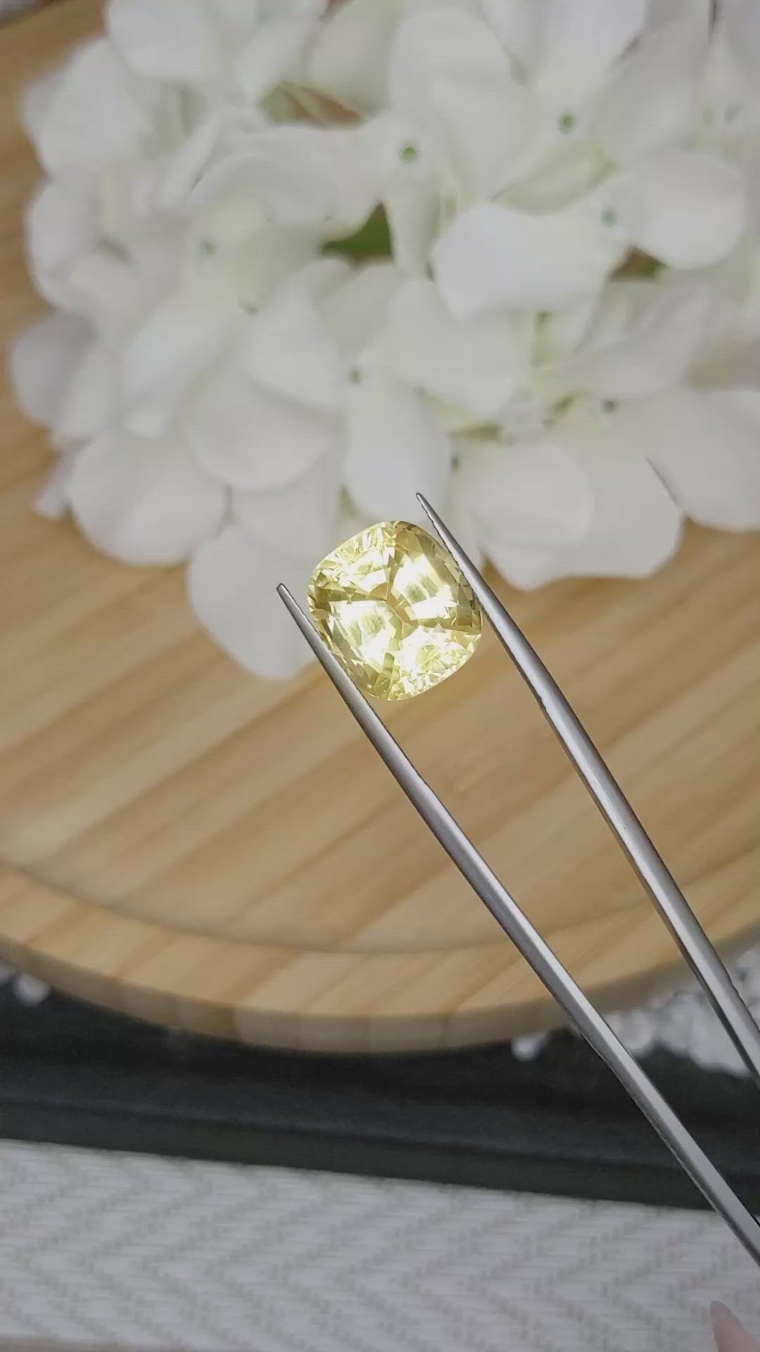 12.19 Ct. Yellow Sapphire from Ceylon (Sri Lanka) Size Video