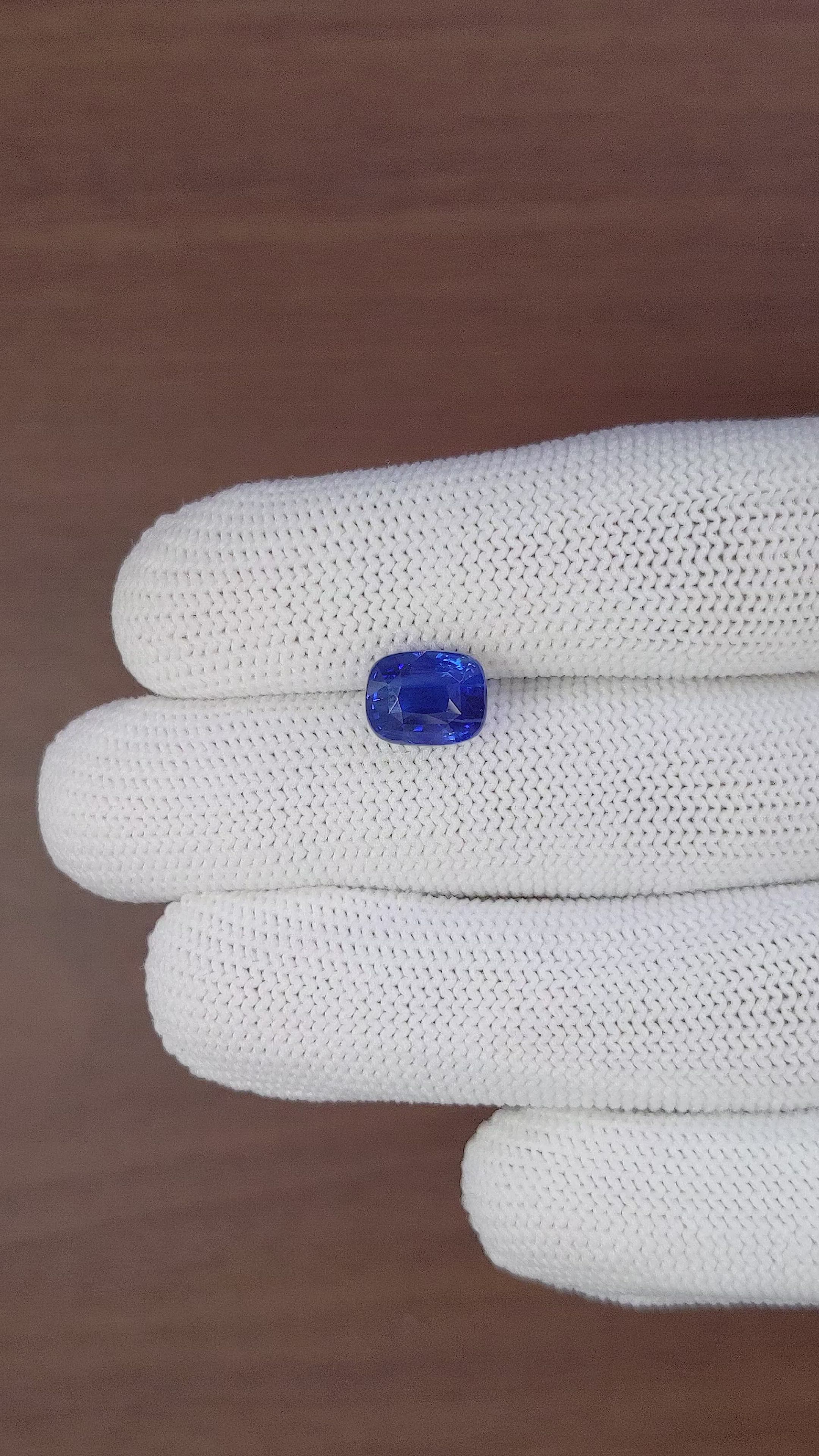 4.52 Ct. Blue Sapphire from Madagascar Size Video