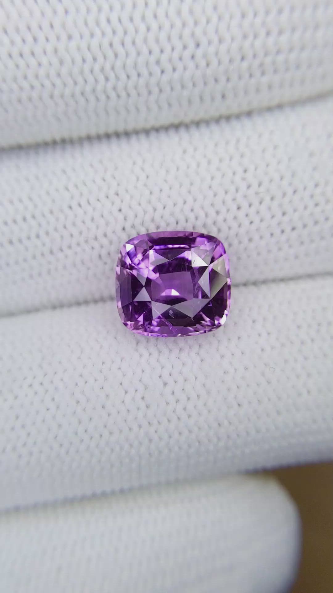 5.55 Ct. Pinkish Purple Sapphire from Ceylon (Sri Lanka) Size Video