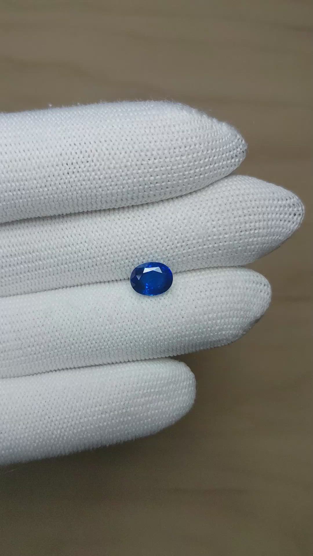 2.00 Ct. Blue Sapphire from Ceylon (Sri Lanka) Size Video
