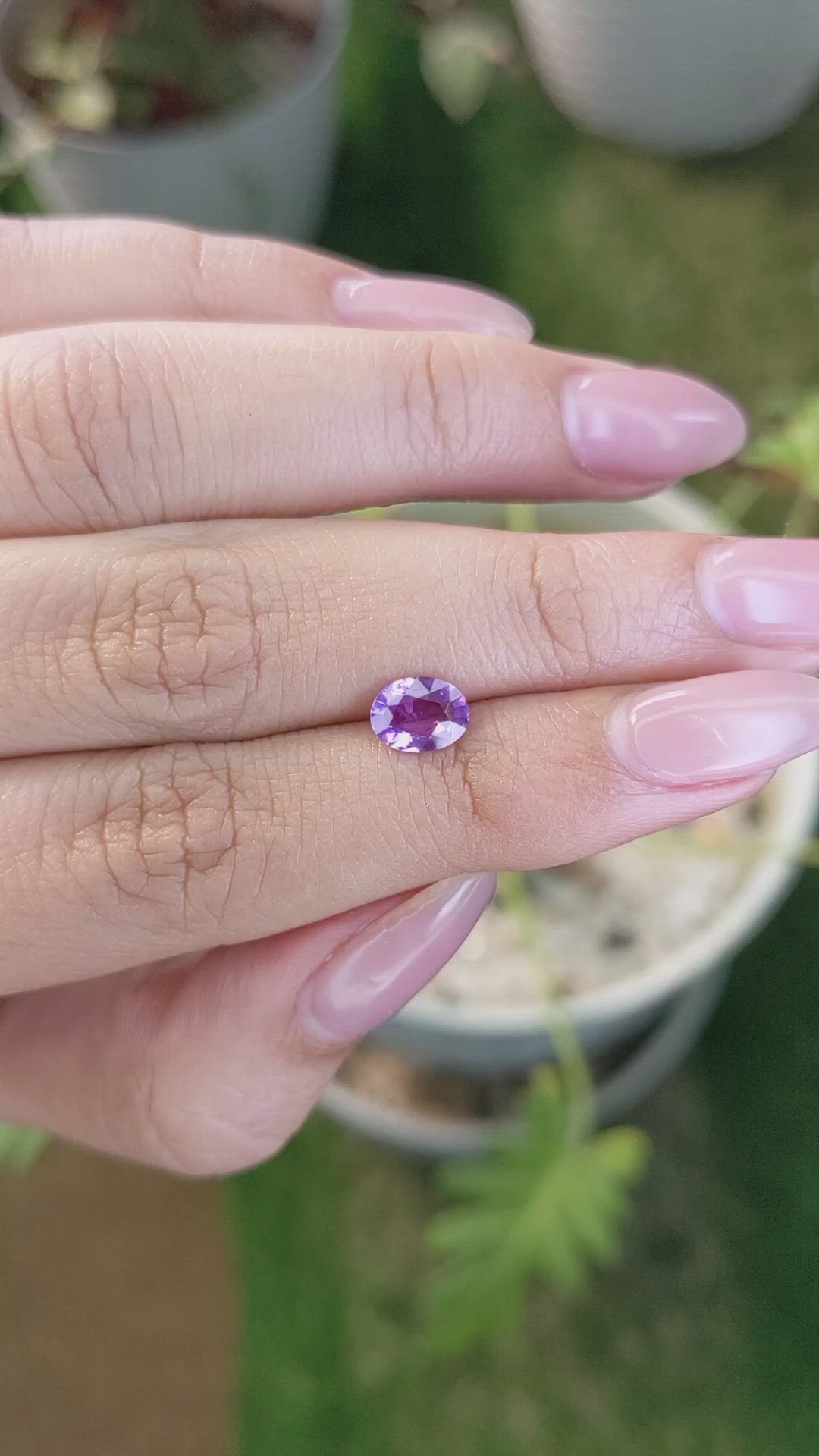 0.99 Ct. Pinkish Purple Sapphire from Ceylon (Sri Lanka) Size Video