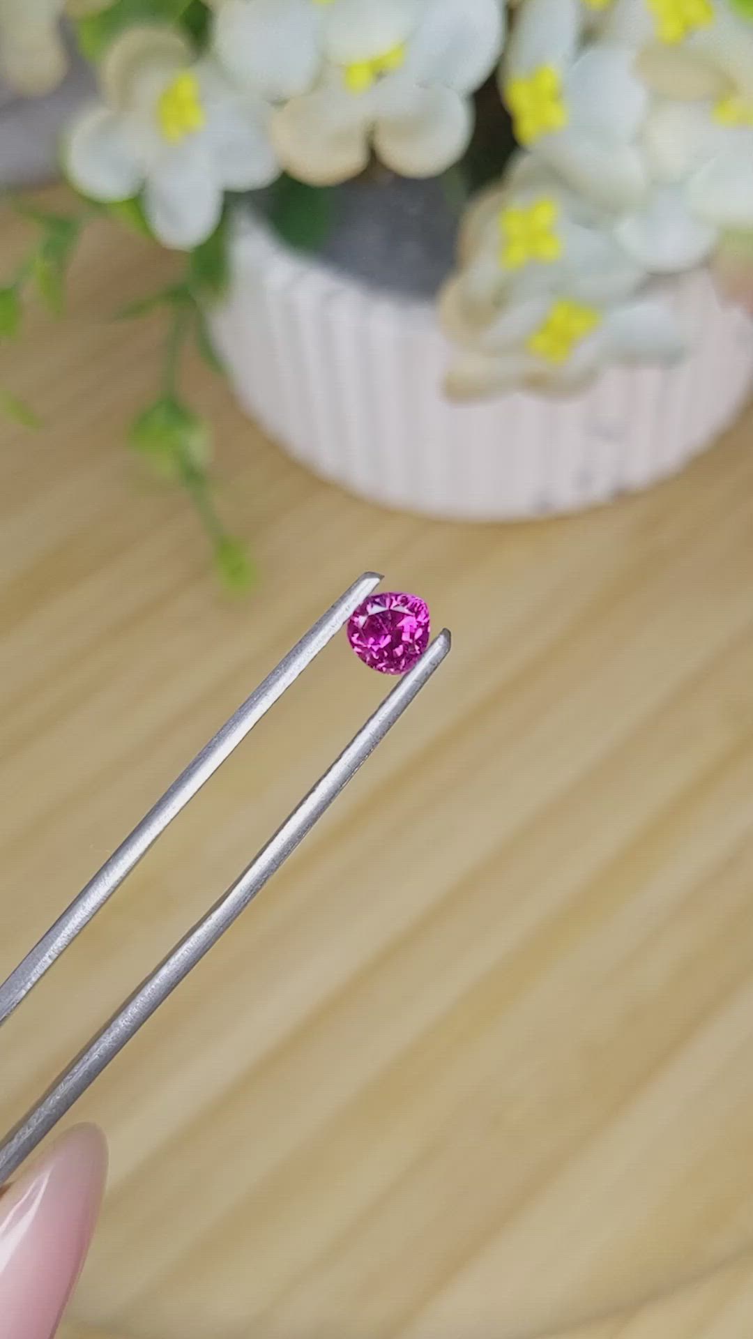 0.62 Ct. Purplish Pink Sapphire from Ceylon (Sri Lanka) Size Video