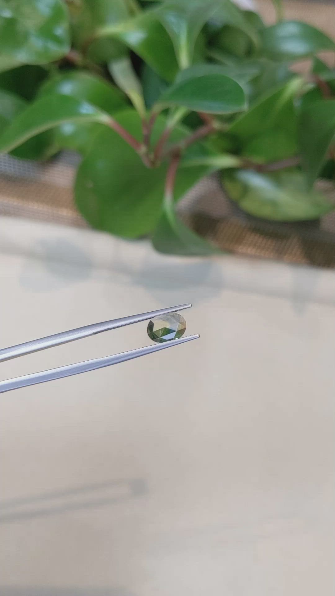 1.06 Ct. Bi Color Sapphire from Montana Size Video