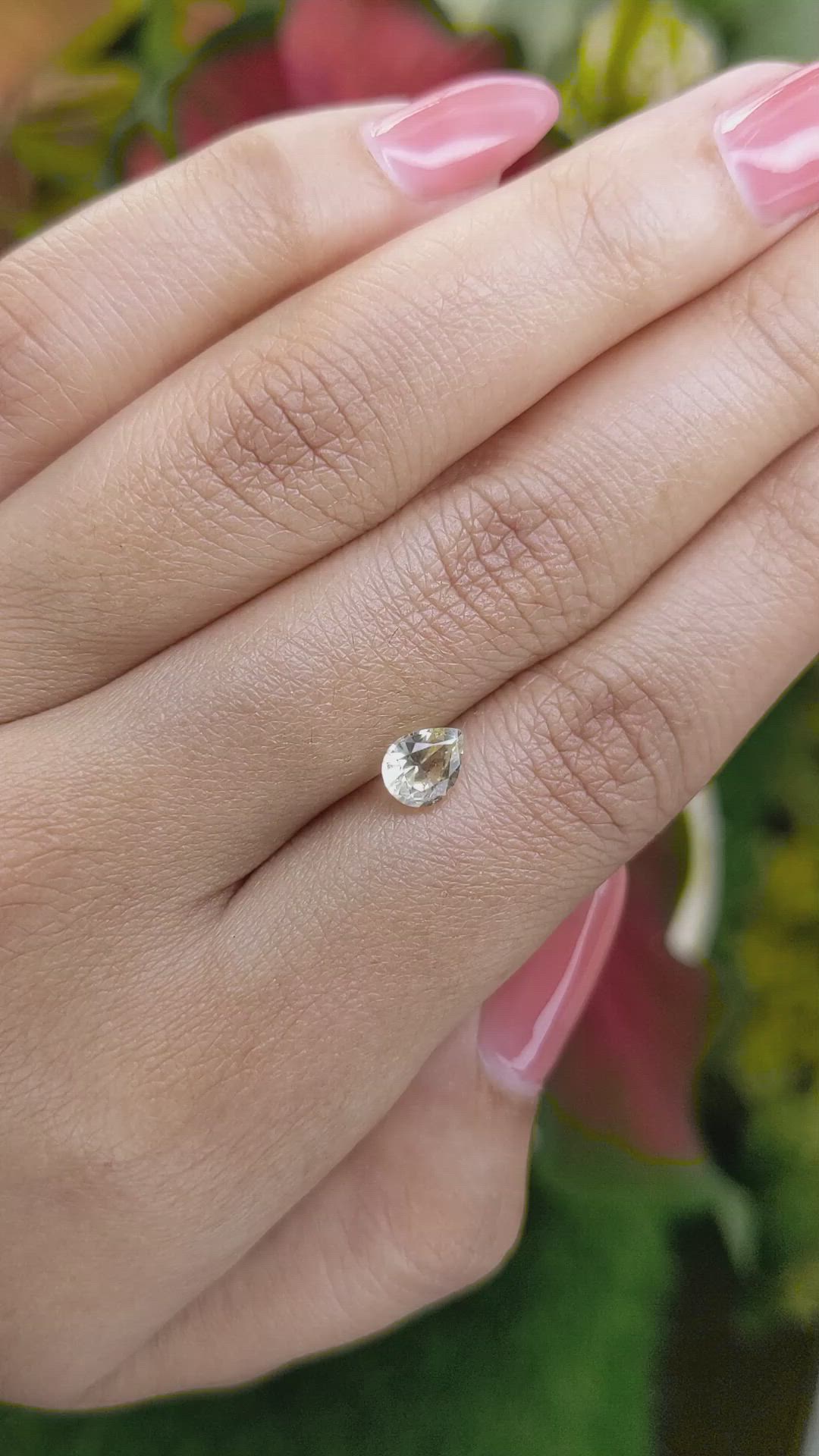 1.06 Ct. Yellow Sapphire from Ceylon (Sri Lanka) Size Video